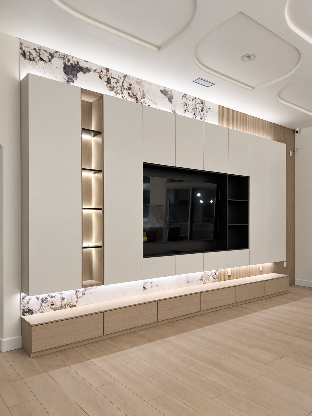saratoga-residence-media-wall-01.png