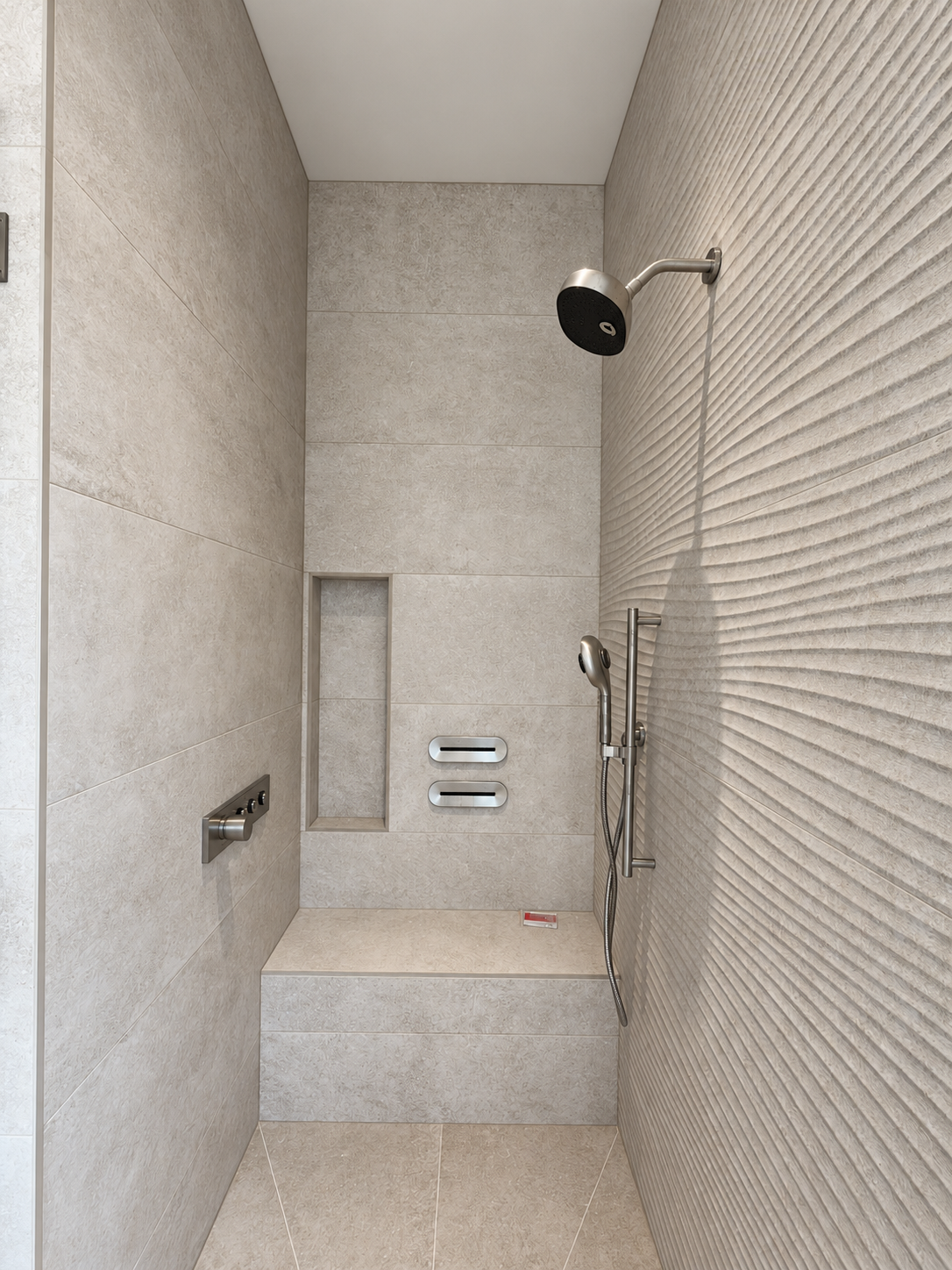 saratoga-residence-bathroom-primary-shower-01.png
