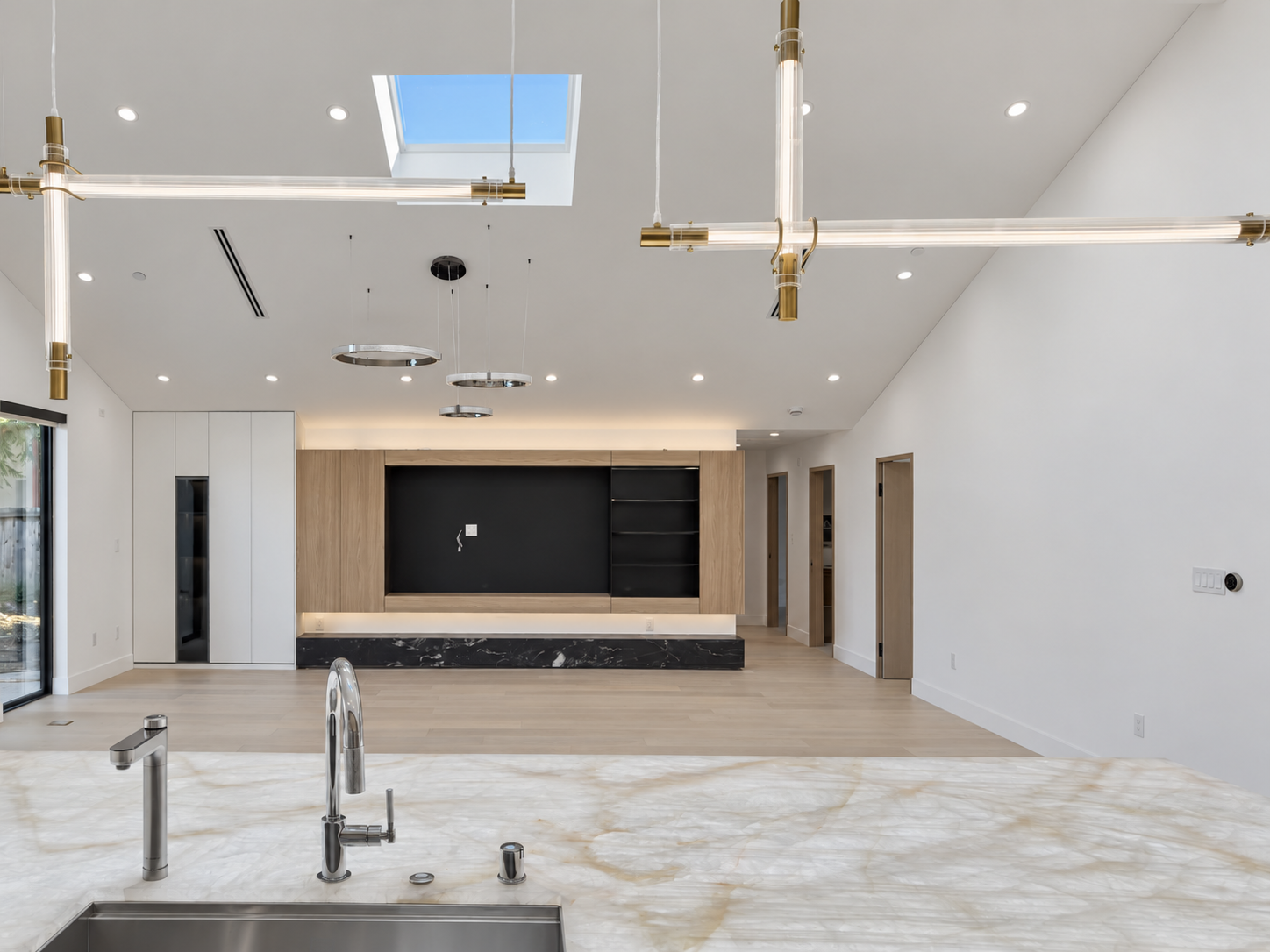 palo-alto-residence-kitchen-05.png