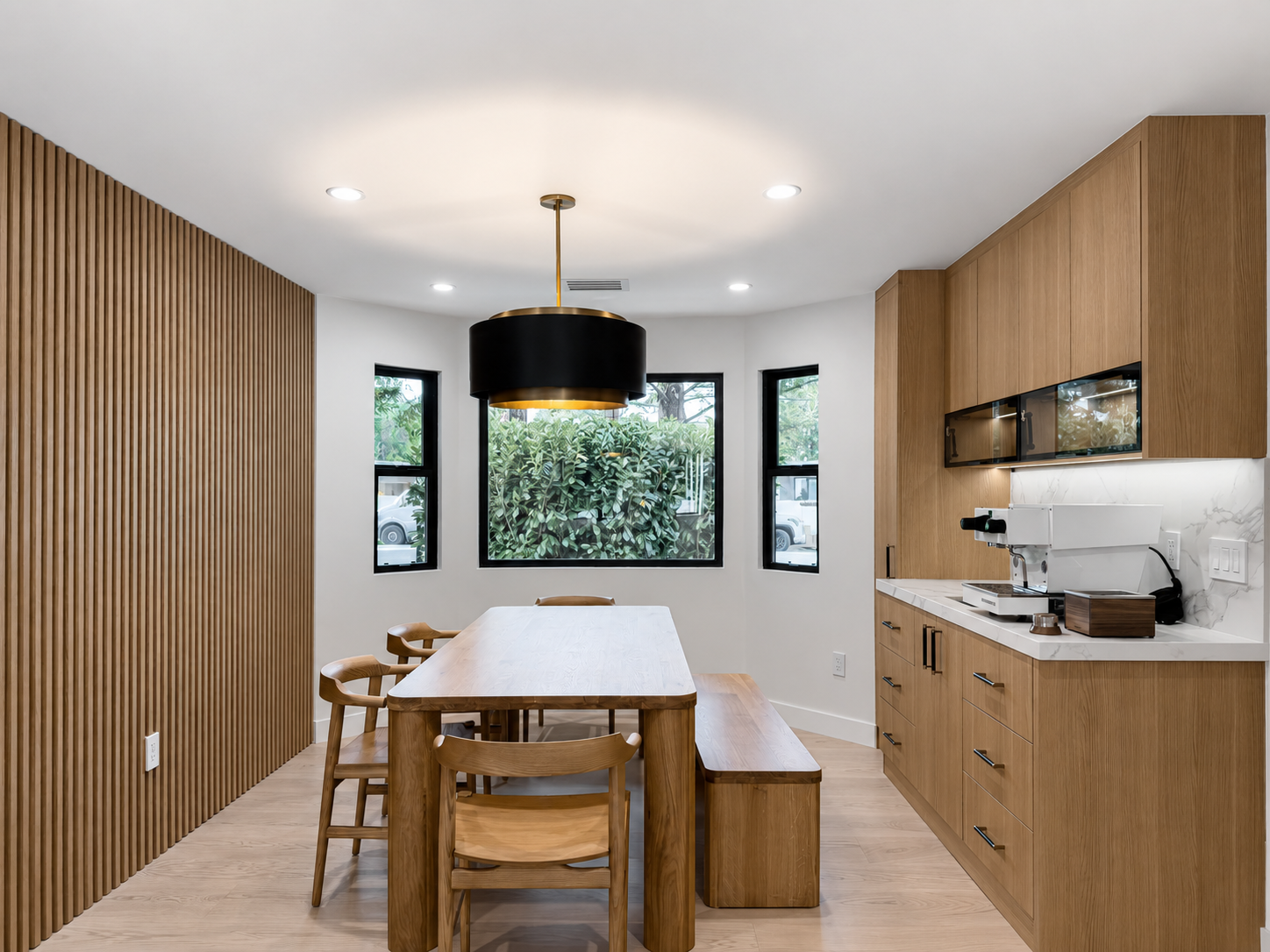 los-altos-residence-dining-area-01.png