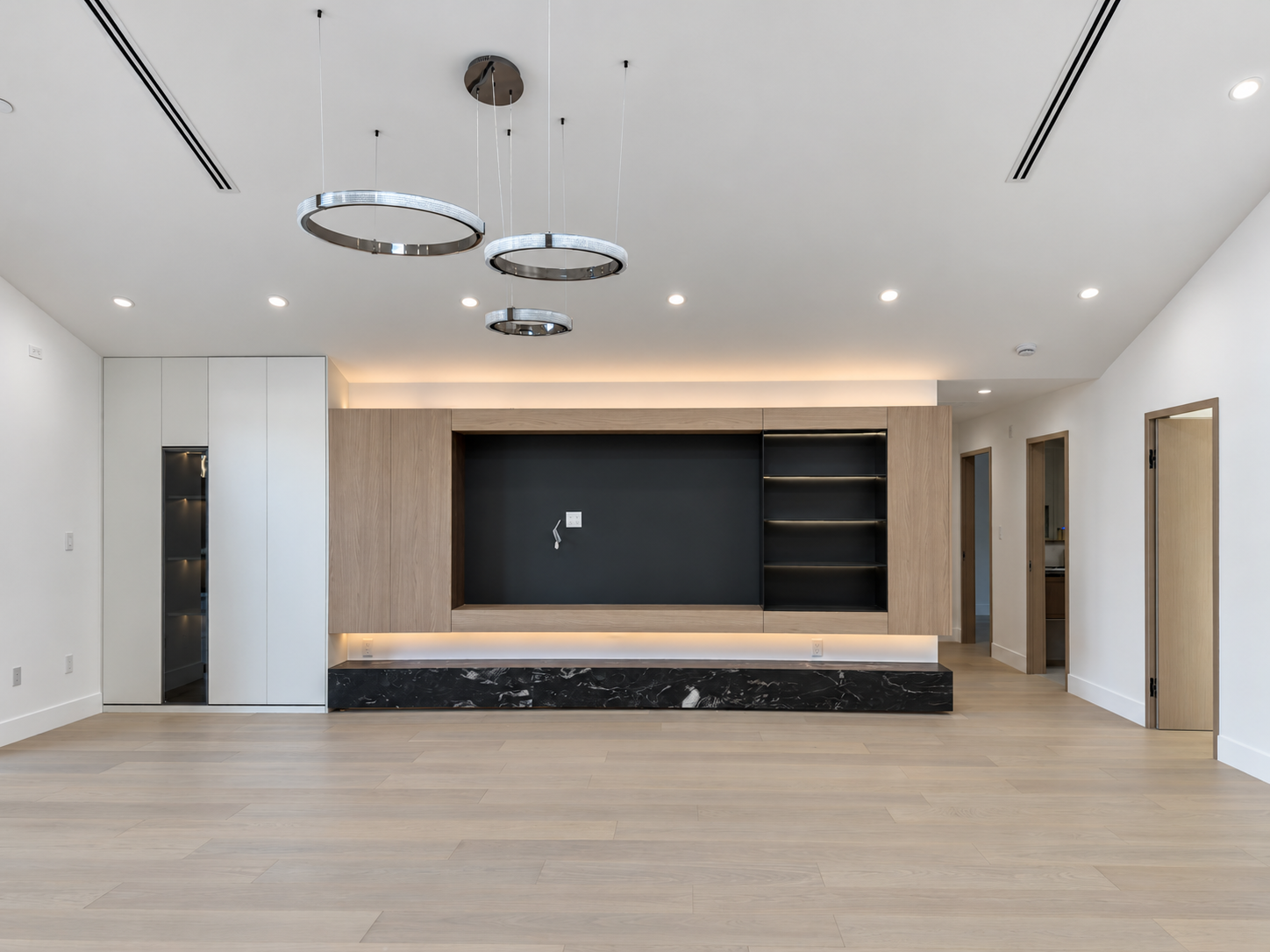 palo-alto-residence-living-room-03.png
