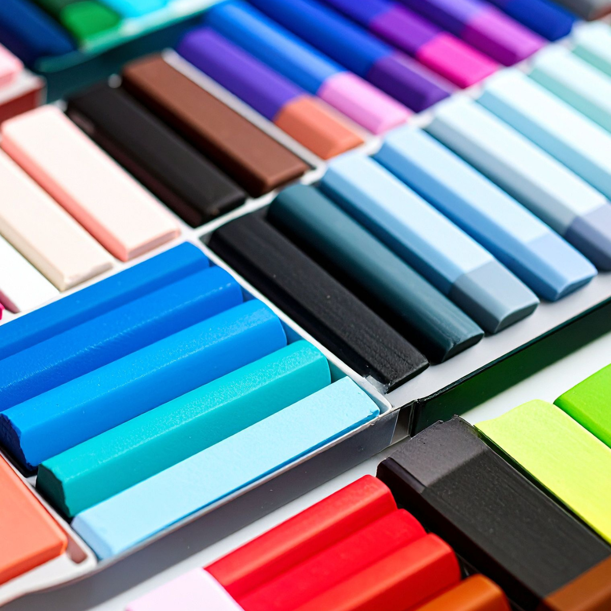 COLOURED OBJECTS
