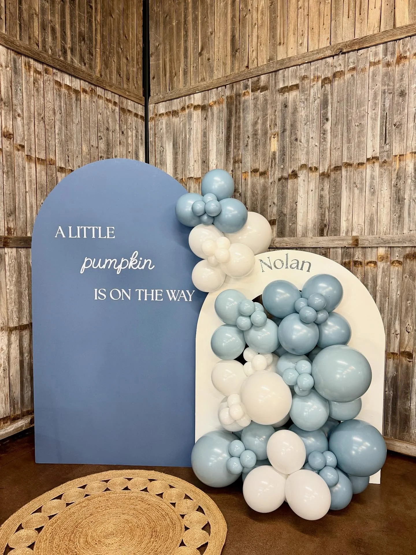 A little pumpkin is on the way 🤍 love these colors!!!