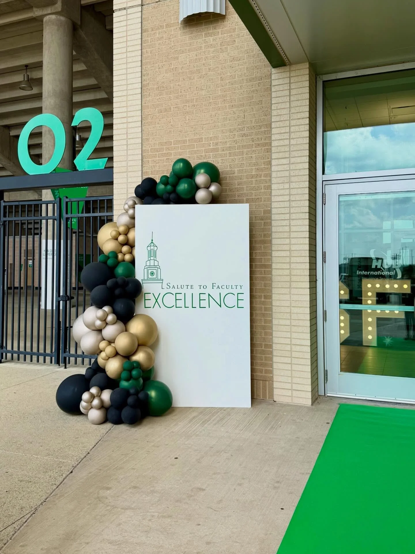 Always love a good UNT set up 🦅💚