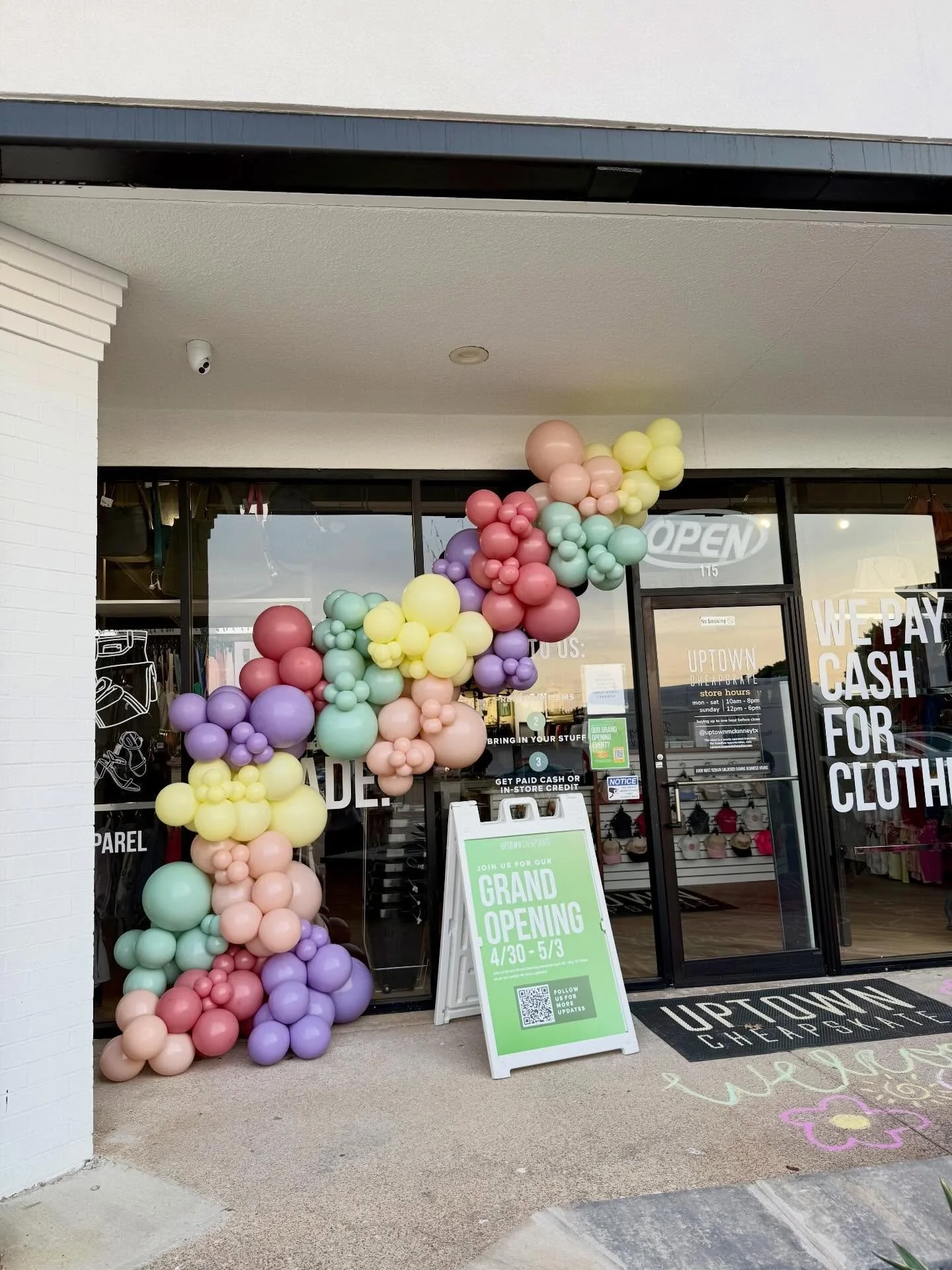 Grand opening for @uptownmckinneytx ! Go get in line to shop today at 10:00 AM! 🛍️🥳
