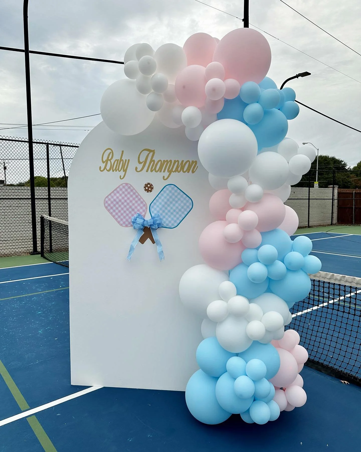 7x4 wood arch backdrop with vinyl and 8-10 ft balloon garland