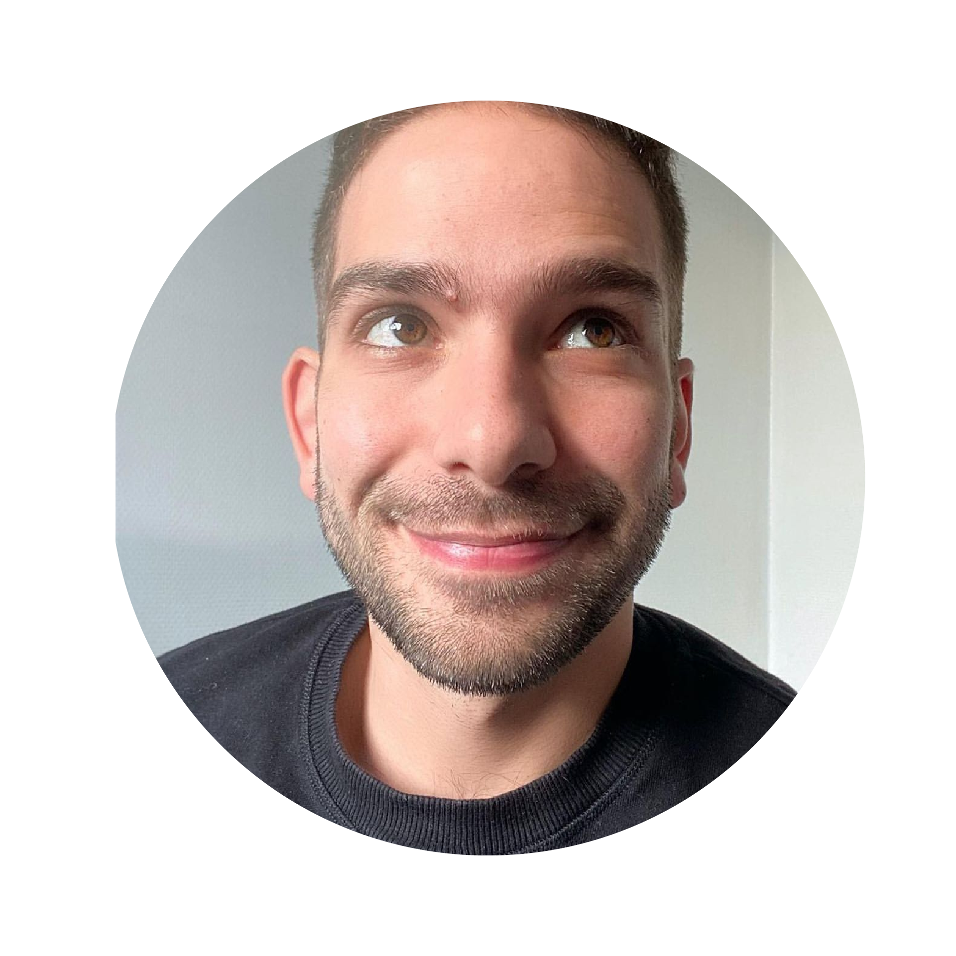 Peter headshot-01.png