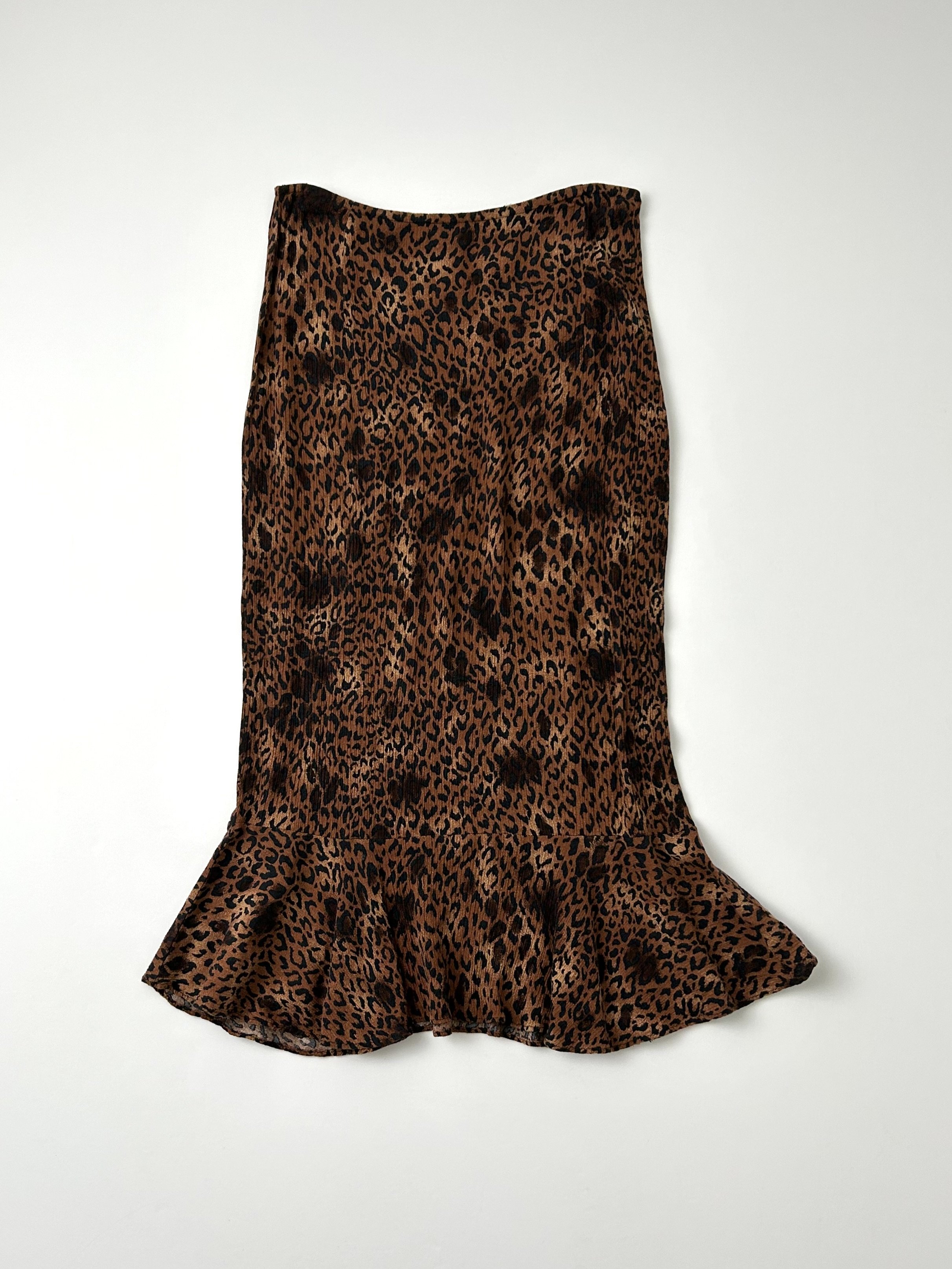 Vintage Midi length rayon leopard skirt with ruffle and side zip by White Stag