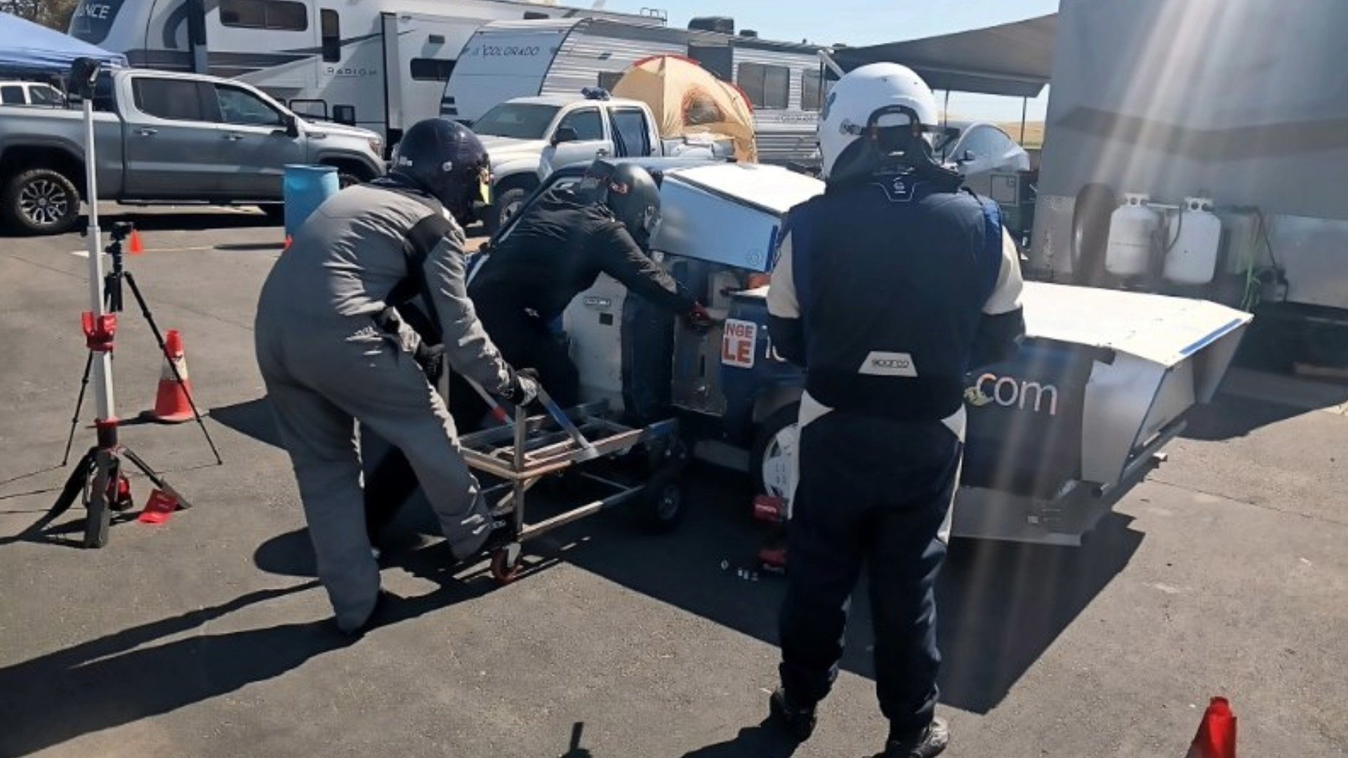 Battery Swap of EV Converted Datsun at Thunderhill
