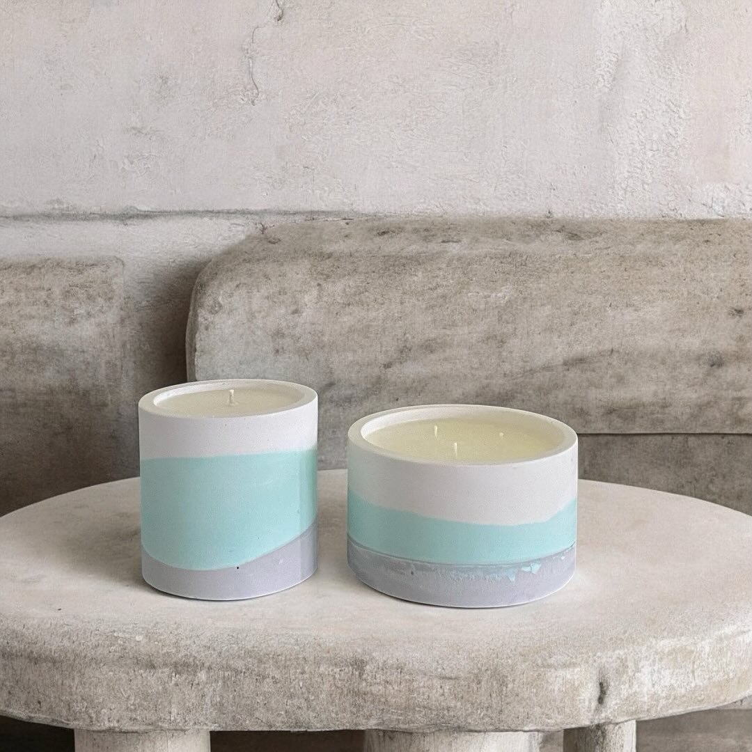 Introducing one of our limited coastal-inspired colour ways: a harmonious blend of white, mint, and grey, perfectly capturing the serene essence of sea and shore.
.
.
.
#coastal #coastalliving #coastalhome #candle #handcrafted #smallbusiness #sydney