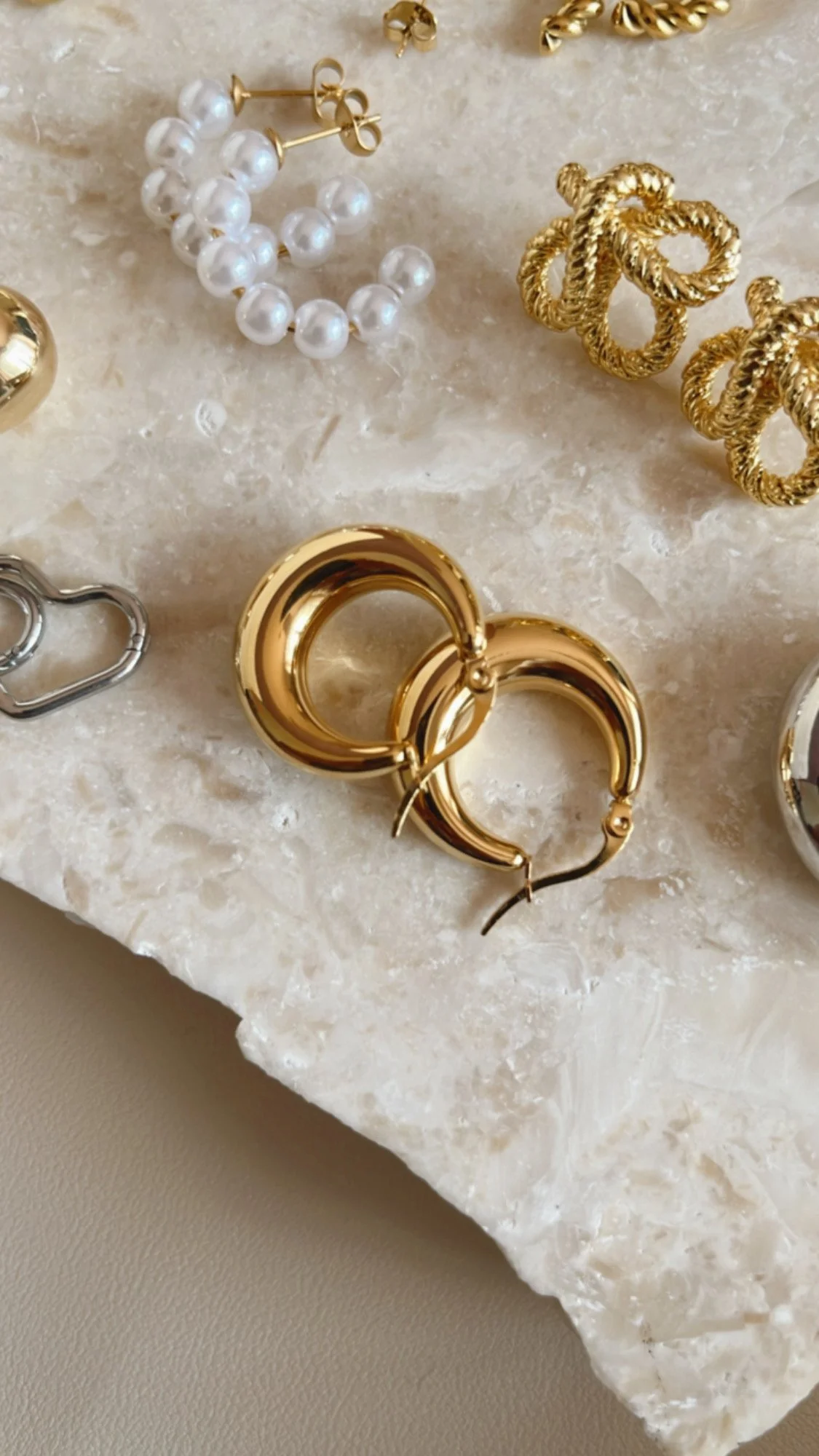 Sola Hoops