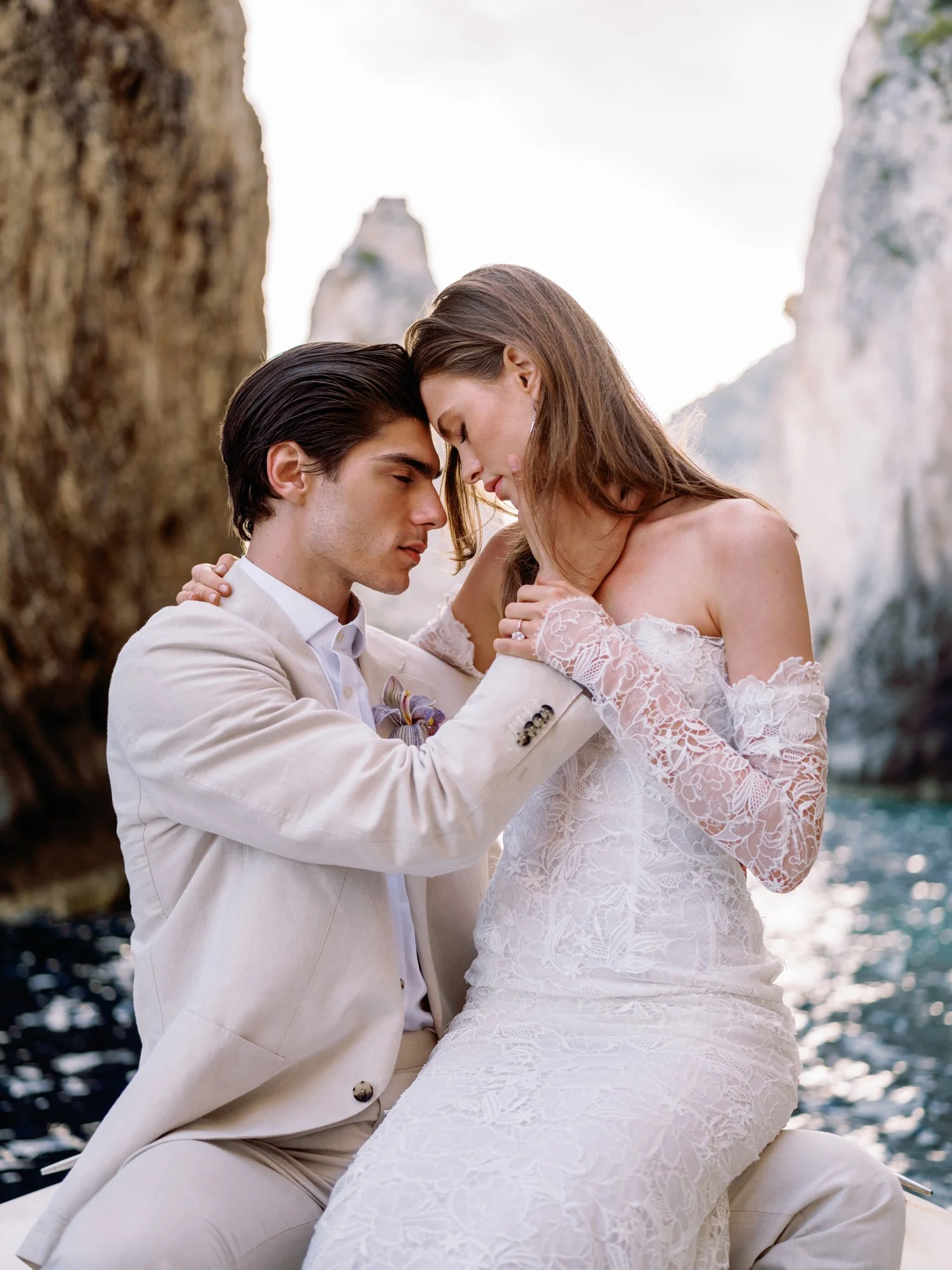 Couple sunset boat ride in Zakynthos Greece to celebrate wedding