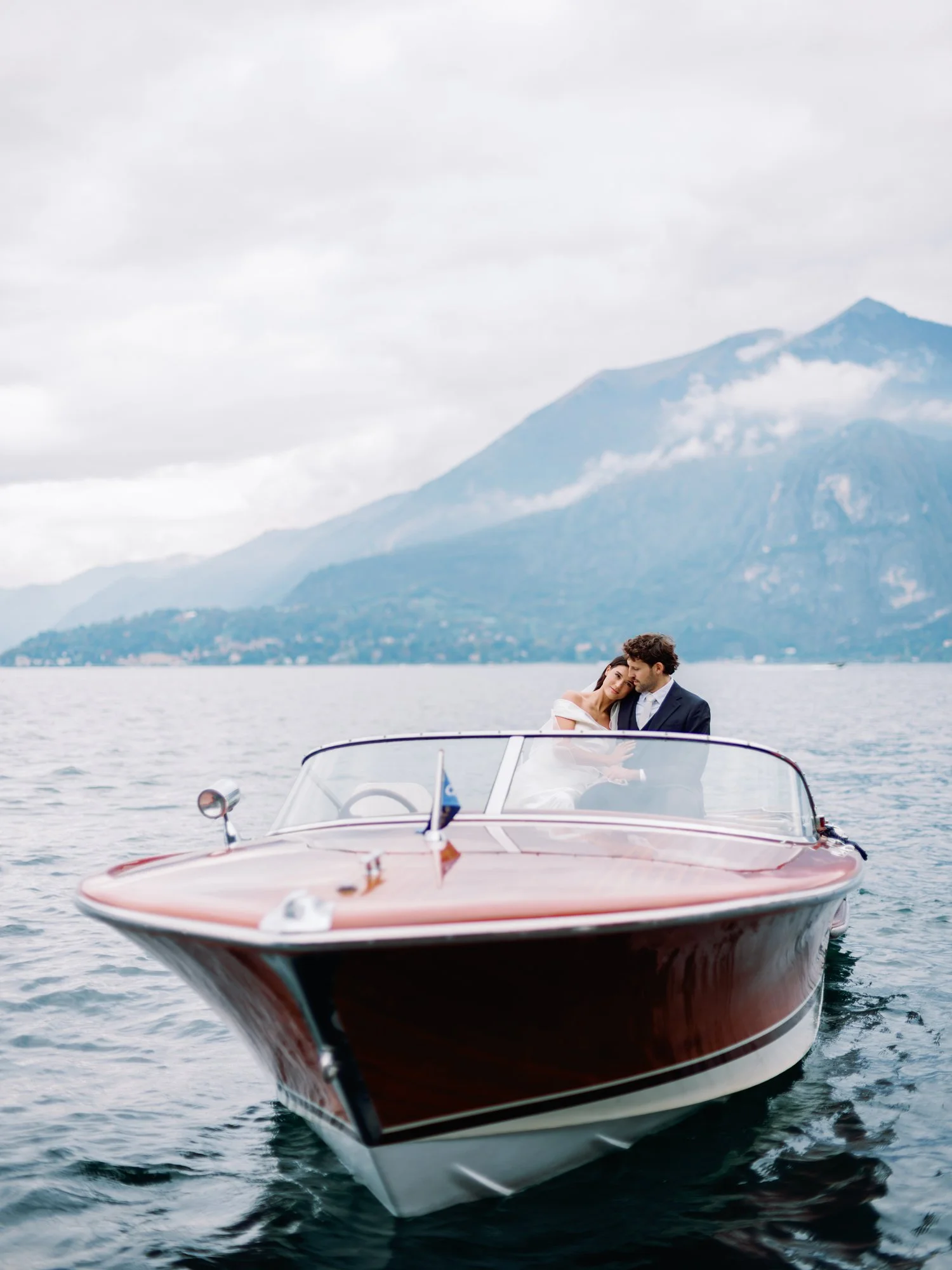 Lake Como couple boat ride