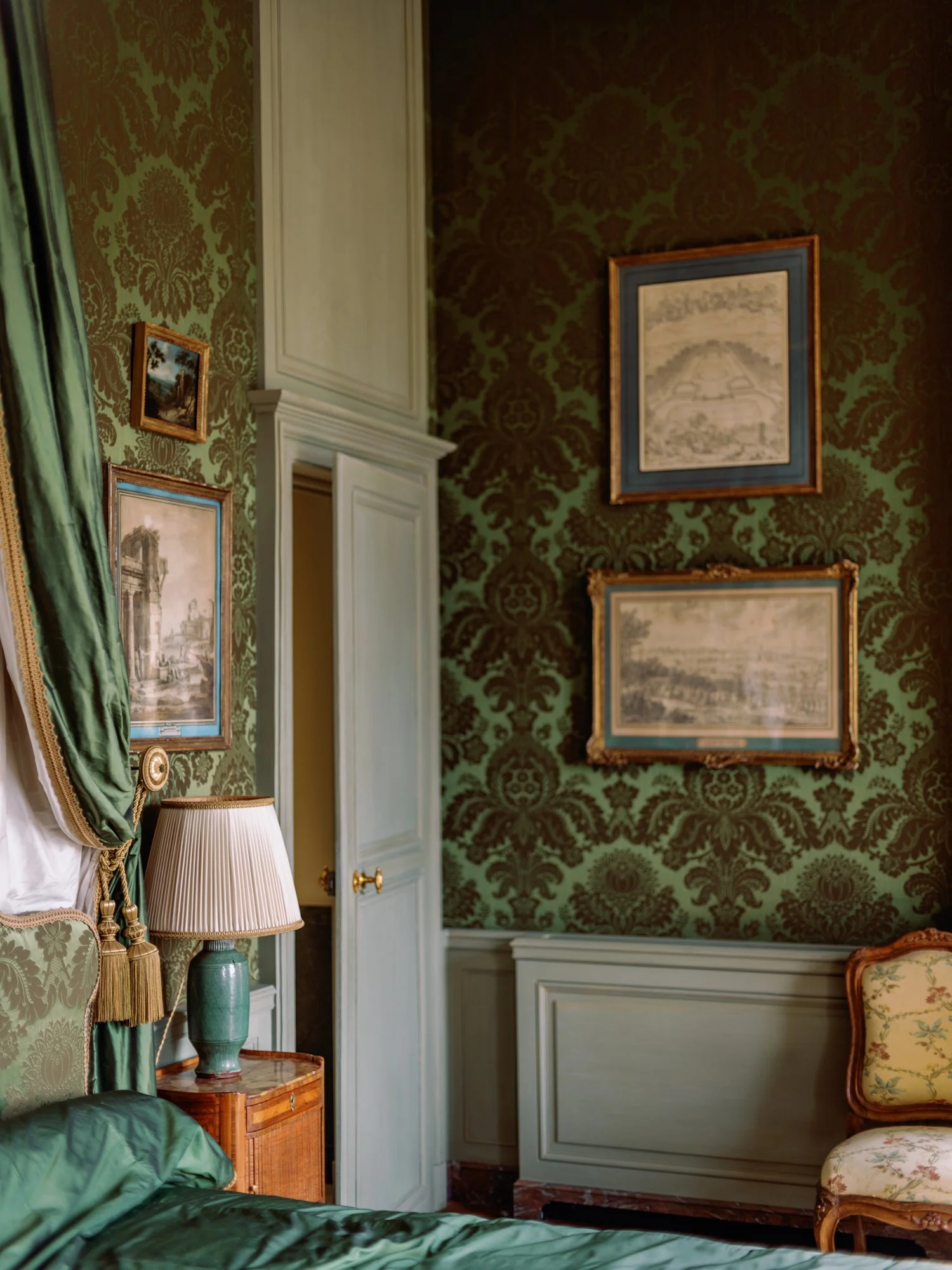 Vita_Vincent_Chateau_de_Villette_France_Wedding-55.jpg