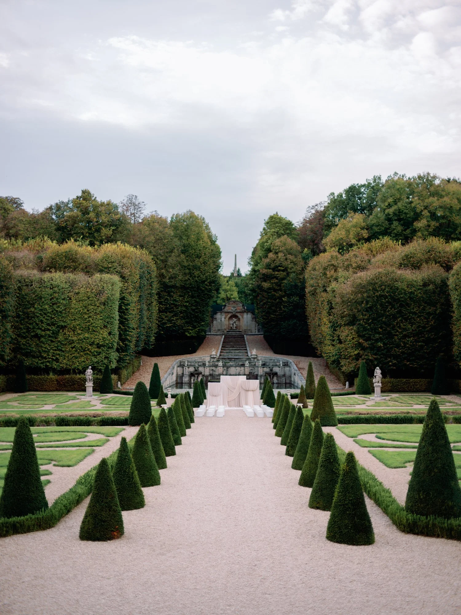 Vita_Vincent_Chateau_de_Villette_France_Wedding-173.jpg