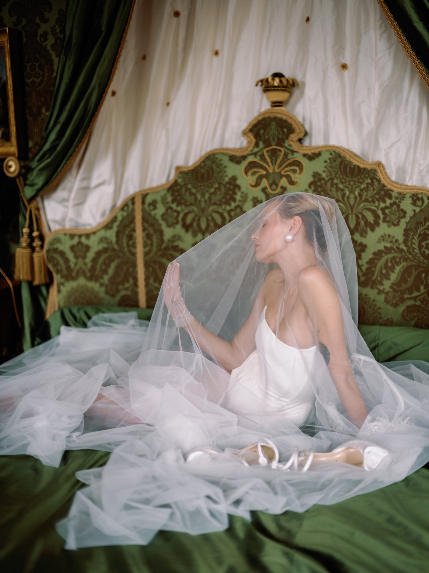 Vita_Vincent_Chateau_de_Villette_France_Wedding-49.jpg