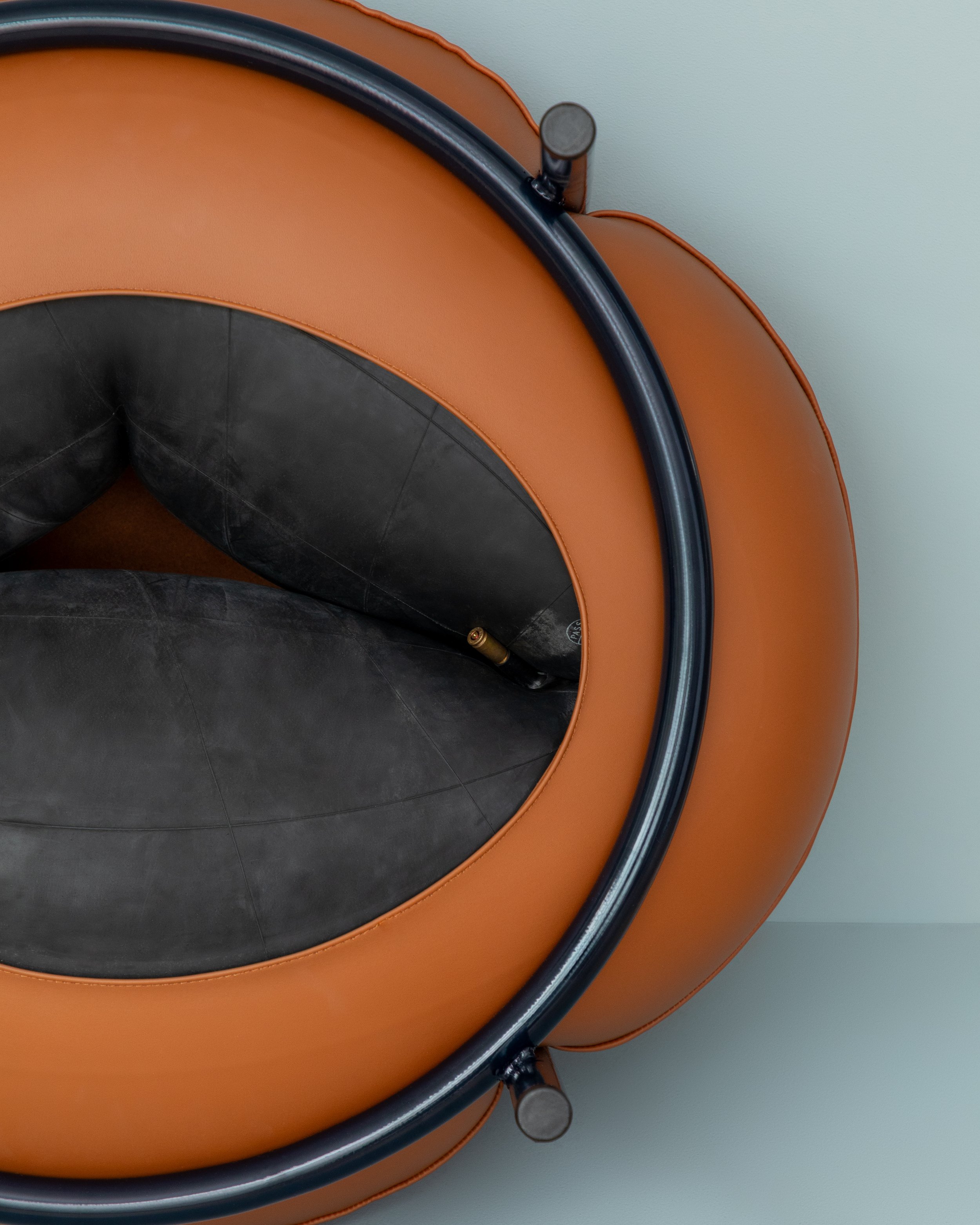POUFFE BOTTOM.jpg