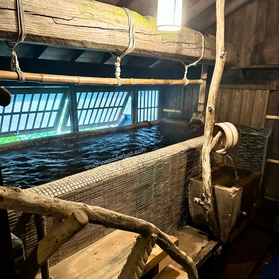 Standing Bath onsen in Onyado Noshiyu