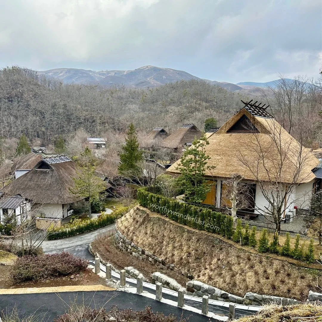 Ryokans with straw roofs in Kurokawa Onsen
