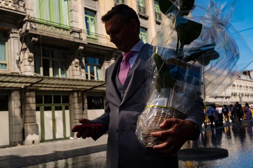 Street photography in Brussels by Sander