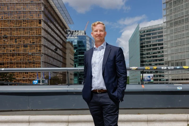 Portrait on location ouside berlaymont
