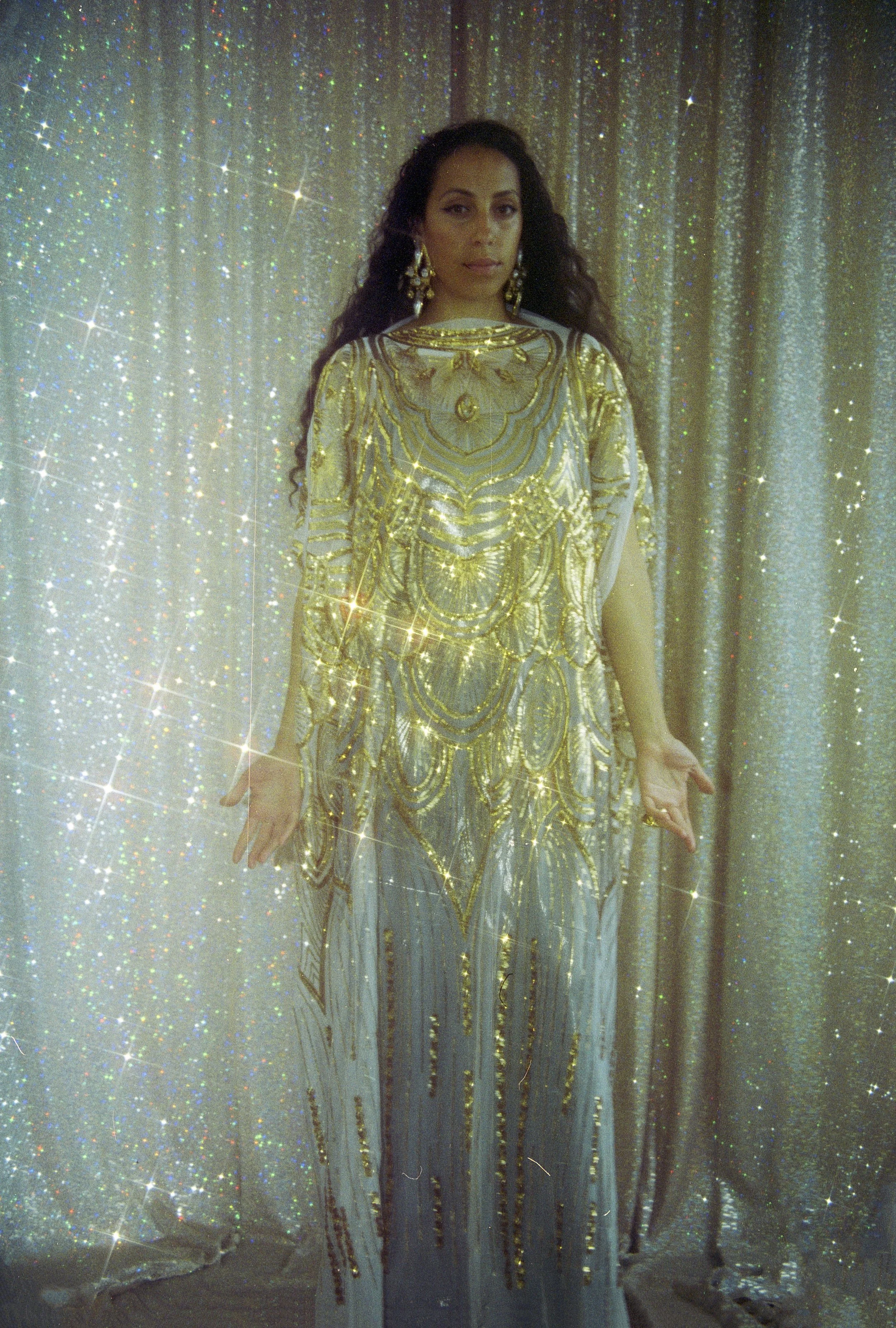 mahalia 00023.jpg