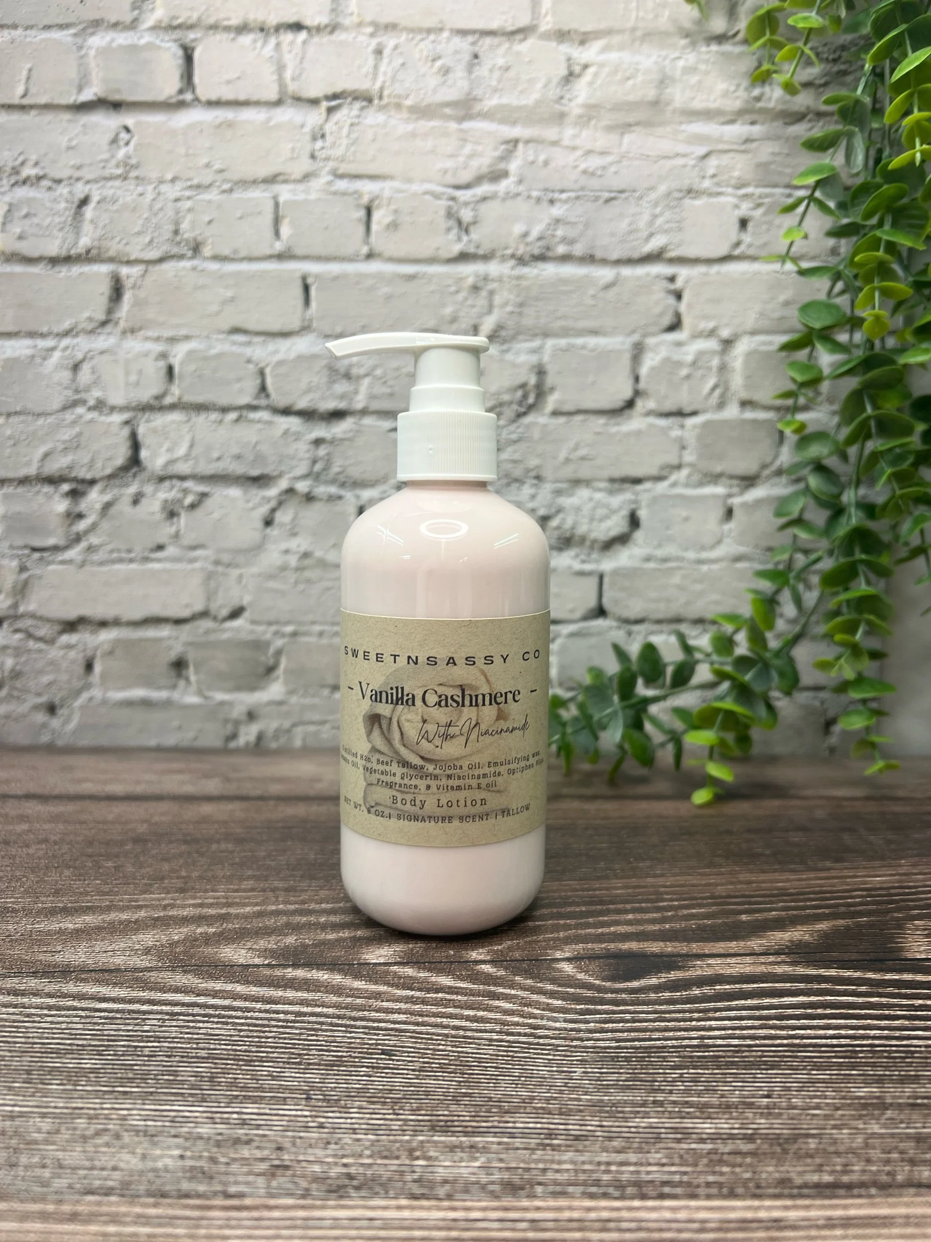 Cashmere Signature Scent Tallow Lotion with Niacinamide | Deep Moisture
