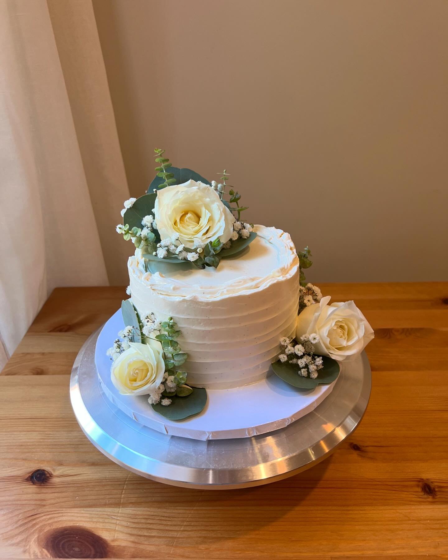 ✨Baking for weddings is always something so special but when I get to do it for dear friends, there&rsquo;s something indescribably magical about getting to offer a part of my craft to celebrate a love story that brings so much joy to the communities