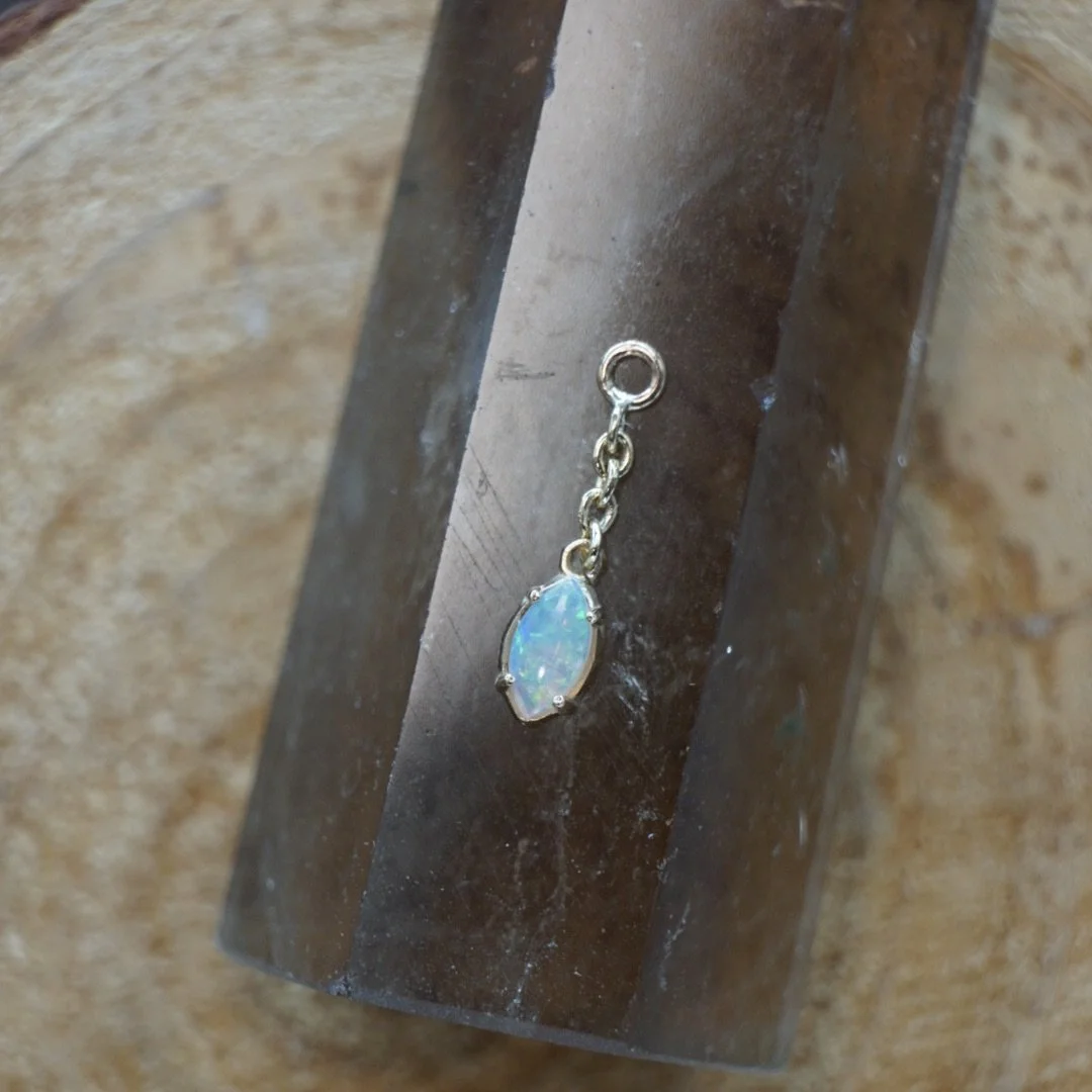 Dew Drop Threadless end by Tawapa — Ceremony Piercing & Fine Jewelry