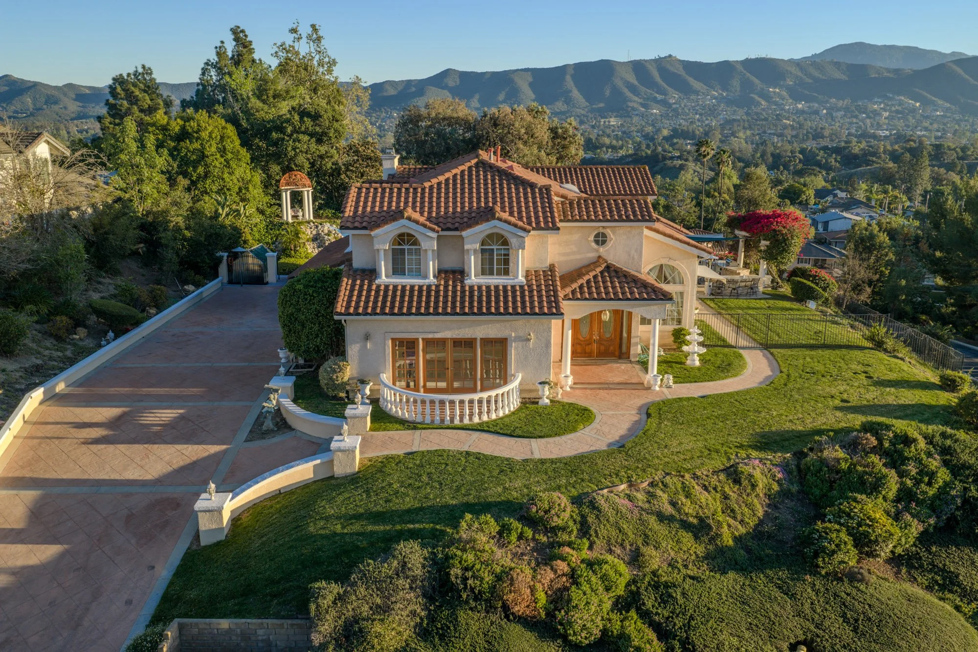 Real Estate Interior & Drone Photography Thousand Oaks