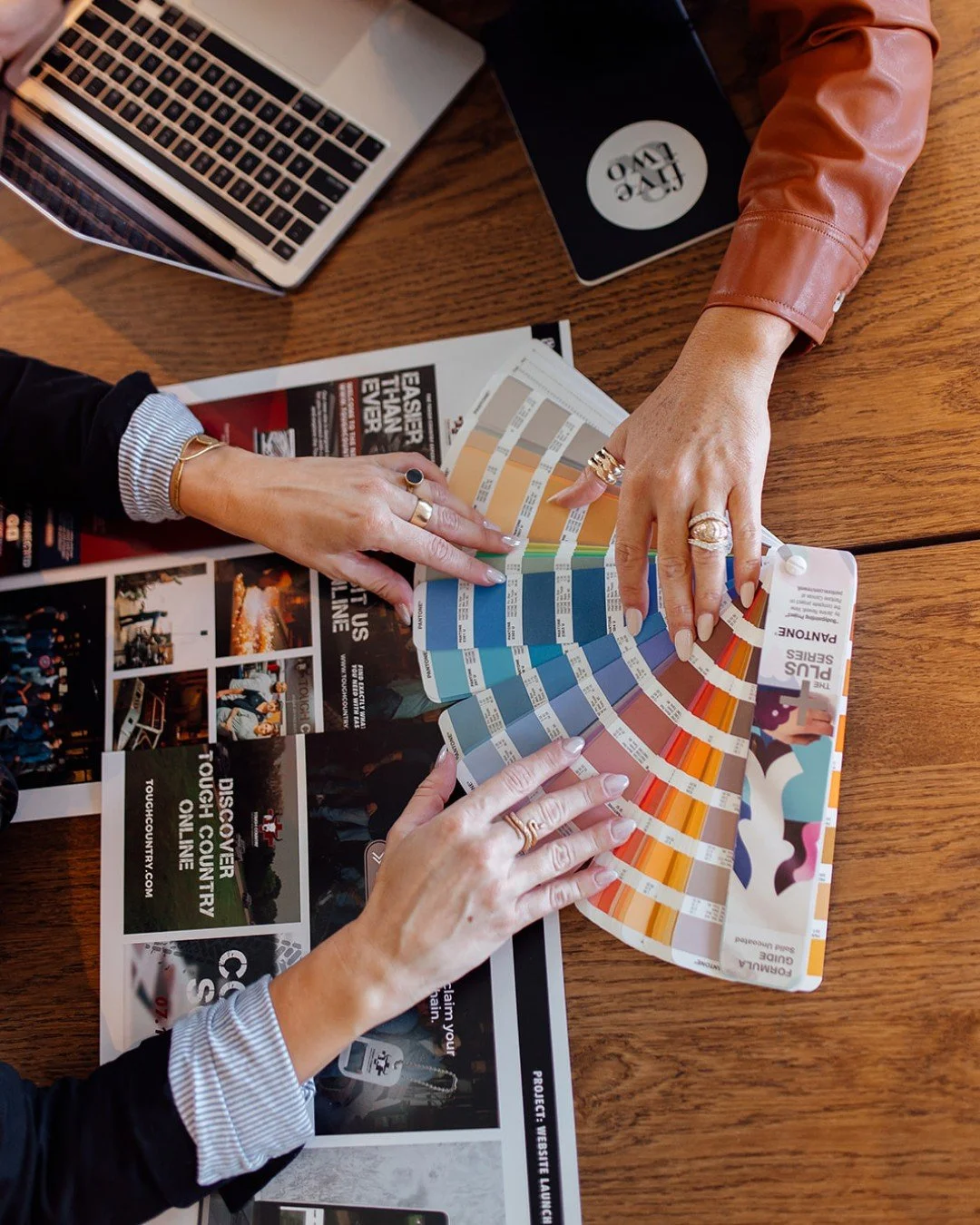 Why Should I Invest in Branding?

Investing in branding plays a meaningful role in shaping your company&rsquo;s long-term success. 💡A well-defined brand establishes consistency, allowing you to communicate your purpose and value with intention. It s