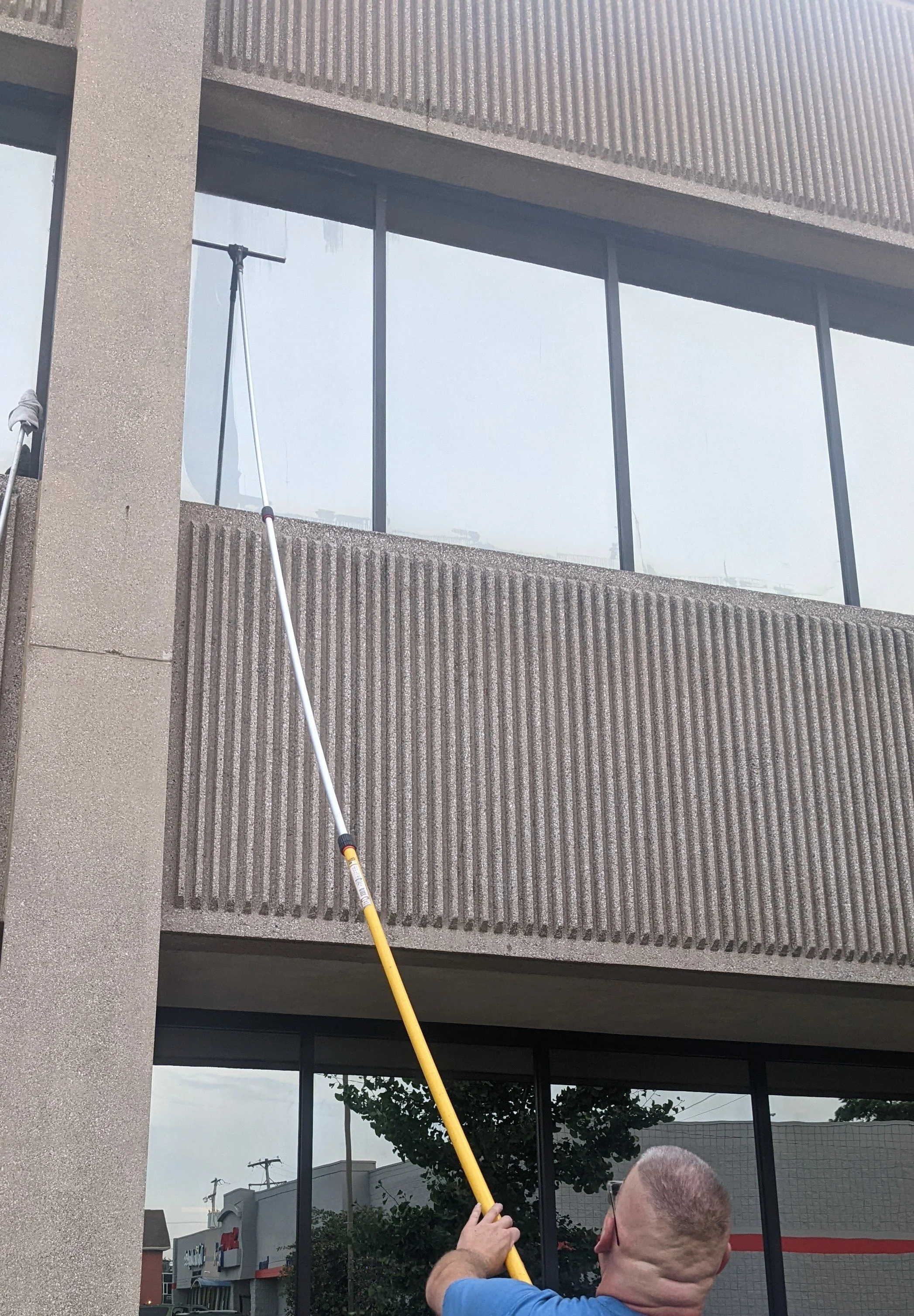 commercial window cleaning