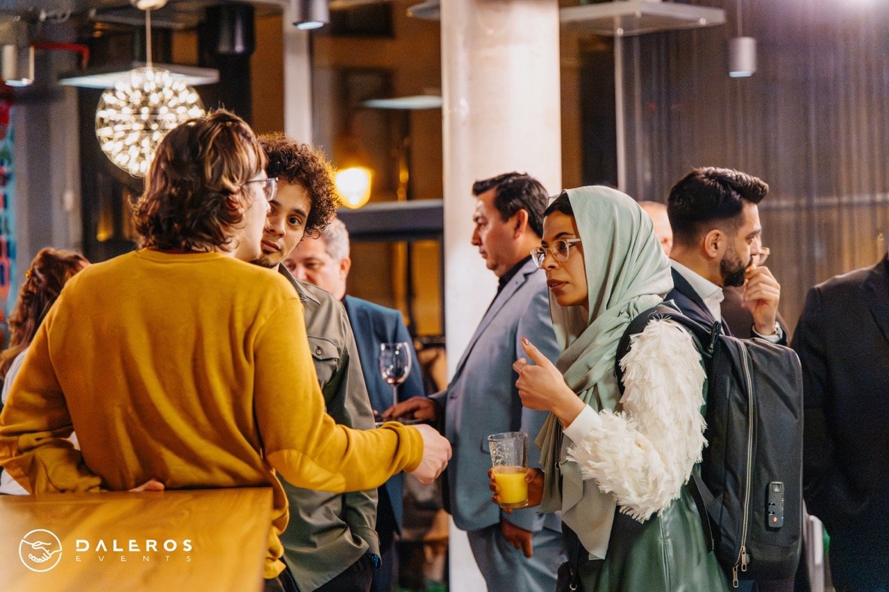 DE HOR (Jan 16) - by Alison 14 Large.jpeg