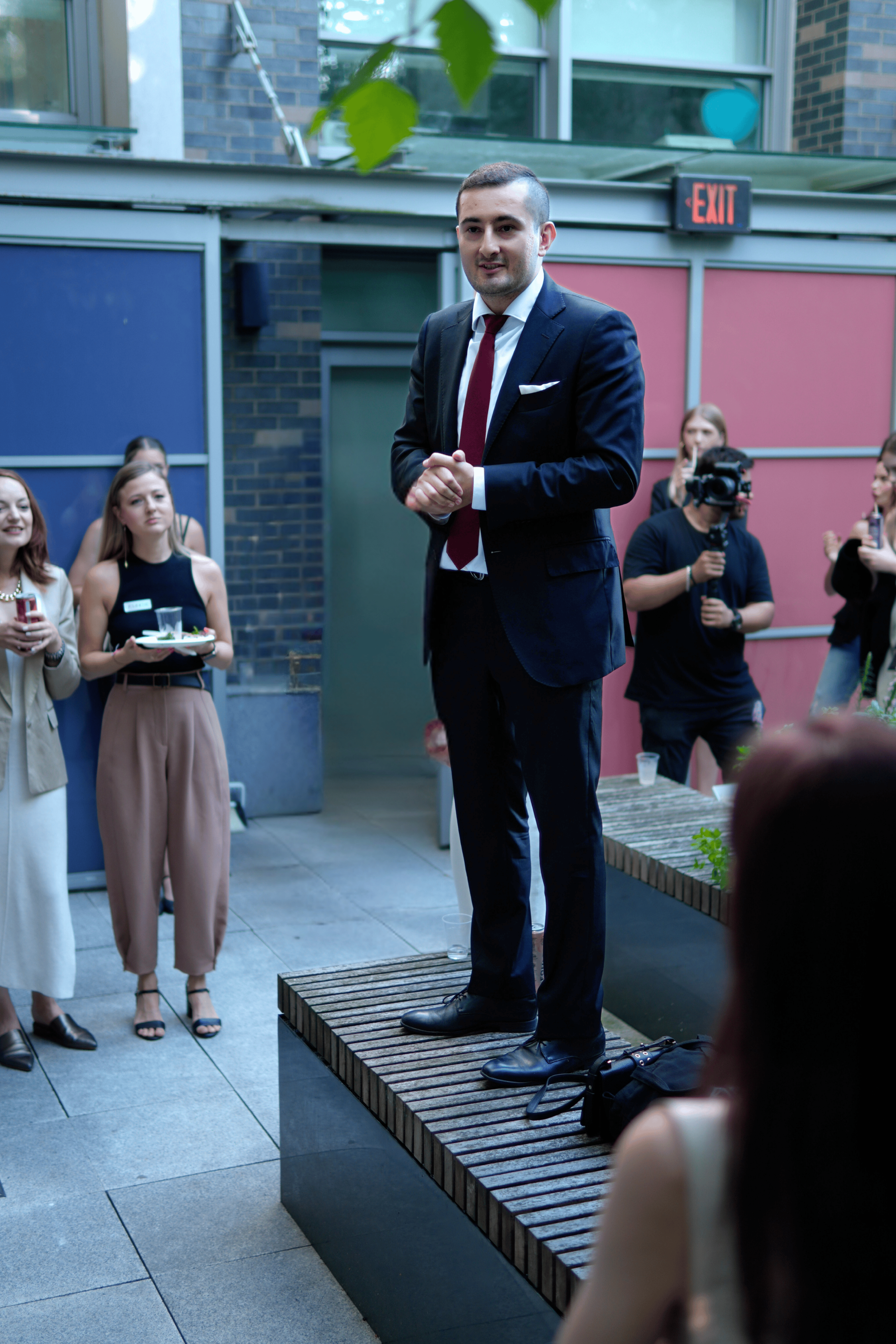 Daler Standing 19mb.png