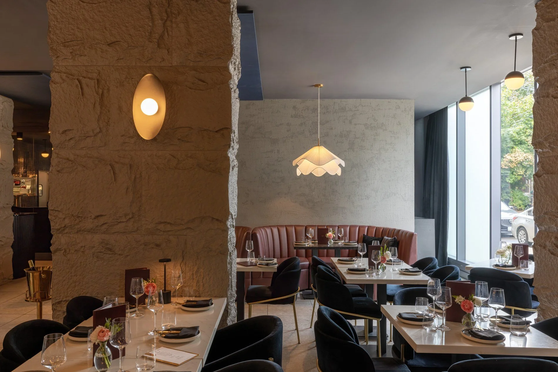 What Are the Best Types of Ads for a Toronto Restaurant?