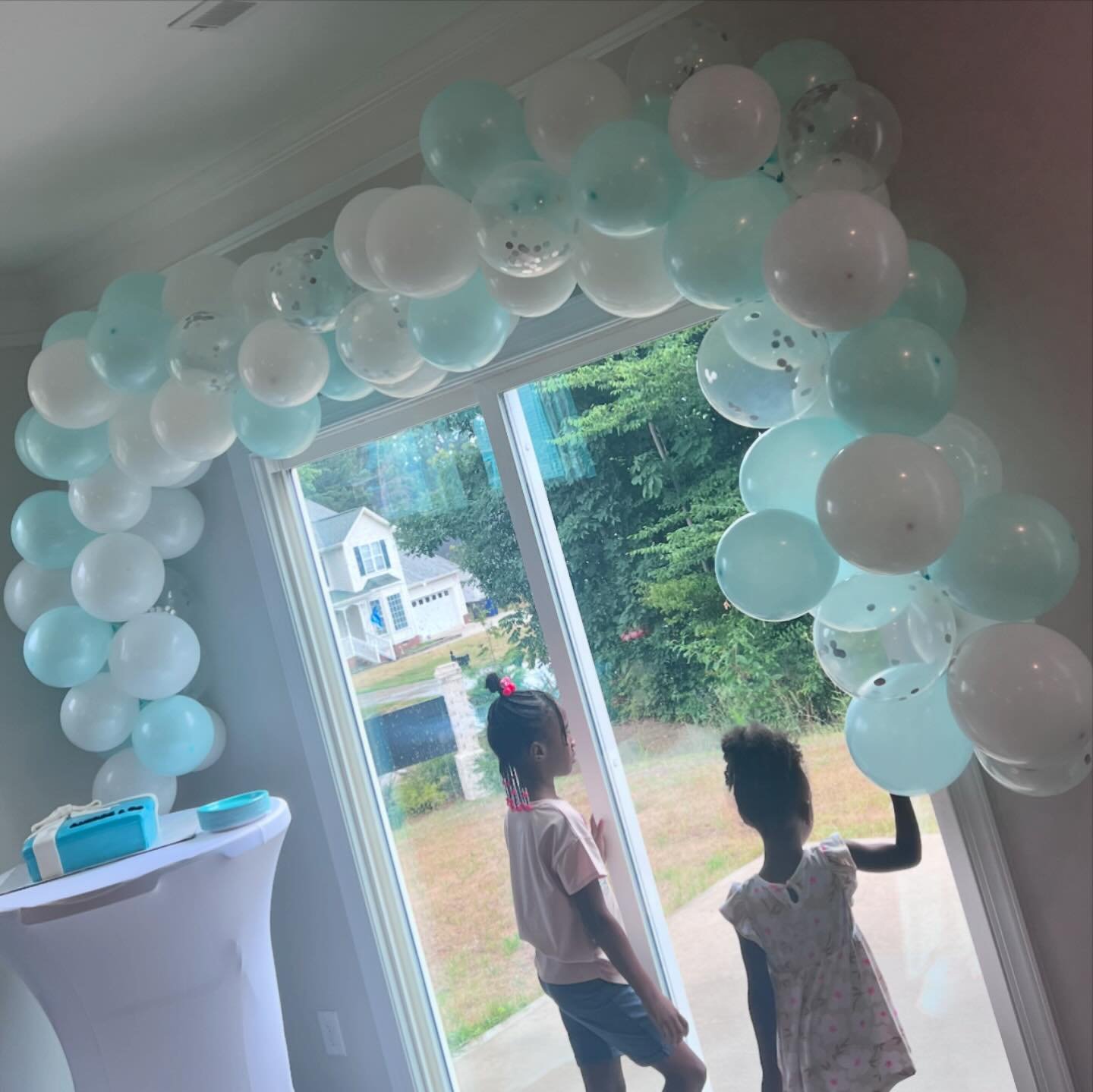 If you just need a portion of your party details done, we can do that for you. Balloon arches bring an accent detail that transforms any space into a festive, unforgettable celebration! 🎈✨ #PartyPerfection #BalloonArches #EventDecorByRacquelle #Even