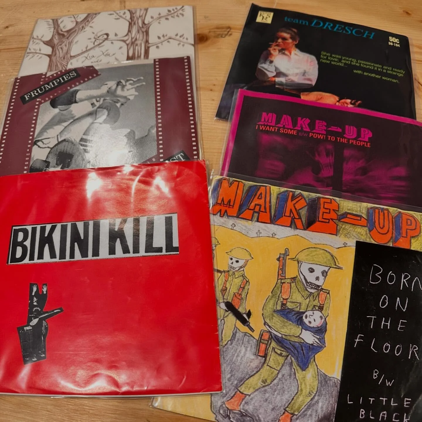 🚨Got some vintage Kill Rock Stars and KRS-adjacent 7&rdquo;s in, including two from one-time &ldquo;Sassiest Boy in America,&rdquo; Ian Svenonious.

riotgrrrls4ever