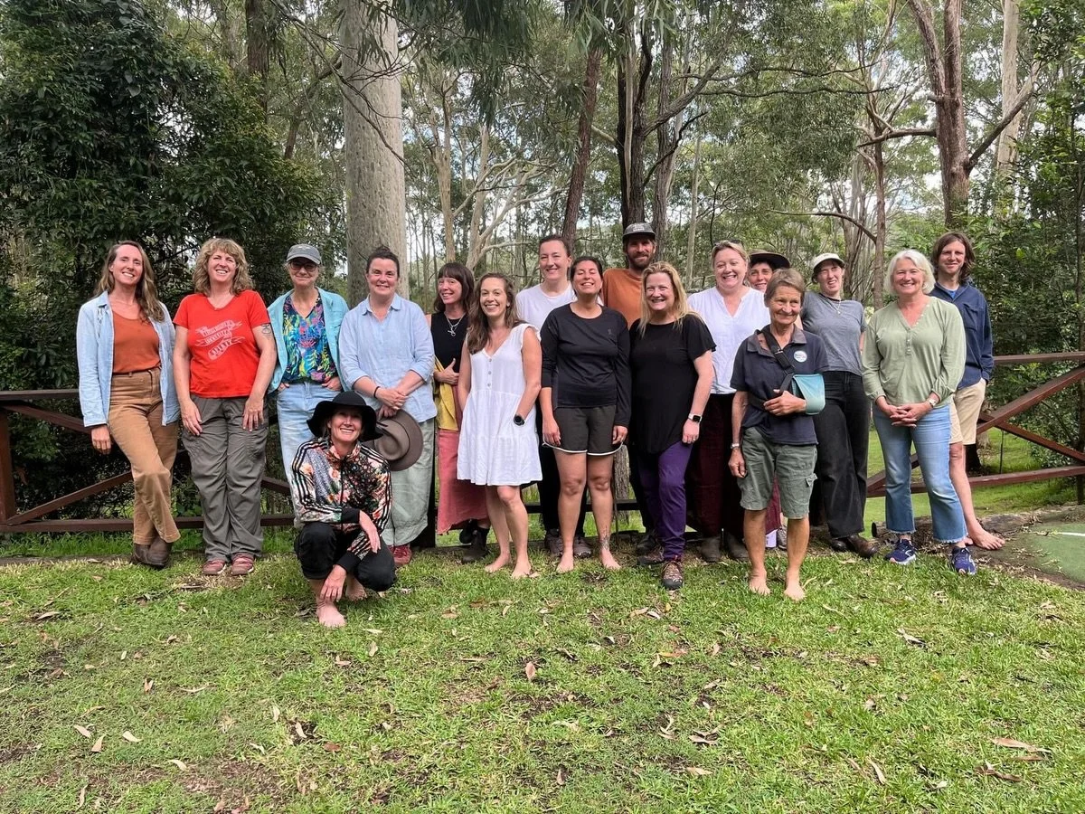 I&rsquo;ve been gently coming back &laquo;&nbsp;home&nbsp;&raquo; to South Australia after a 6-day nourishing ecotherapy retreat with a wonderful eco-tribe. 

Deepening my ecotherapy practice and connecting to our Earth in profound ways with liked-he