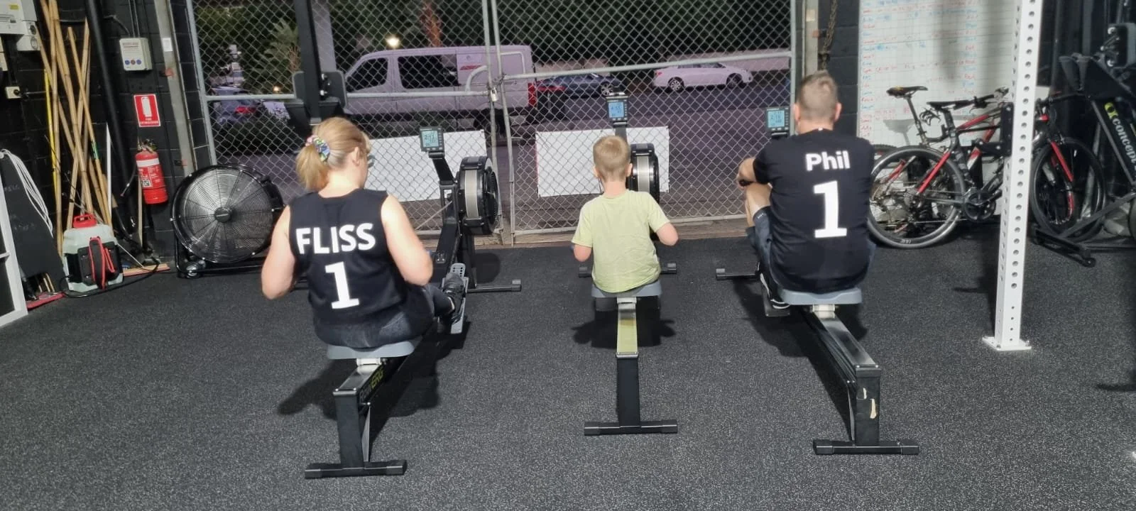 Small Group Training vs 1-on-1: Which is Right for You in Brisbane?