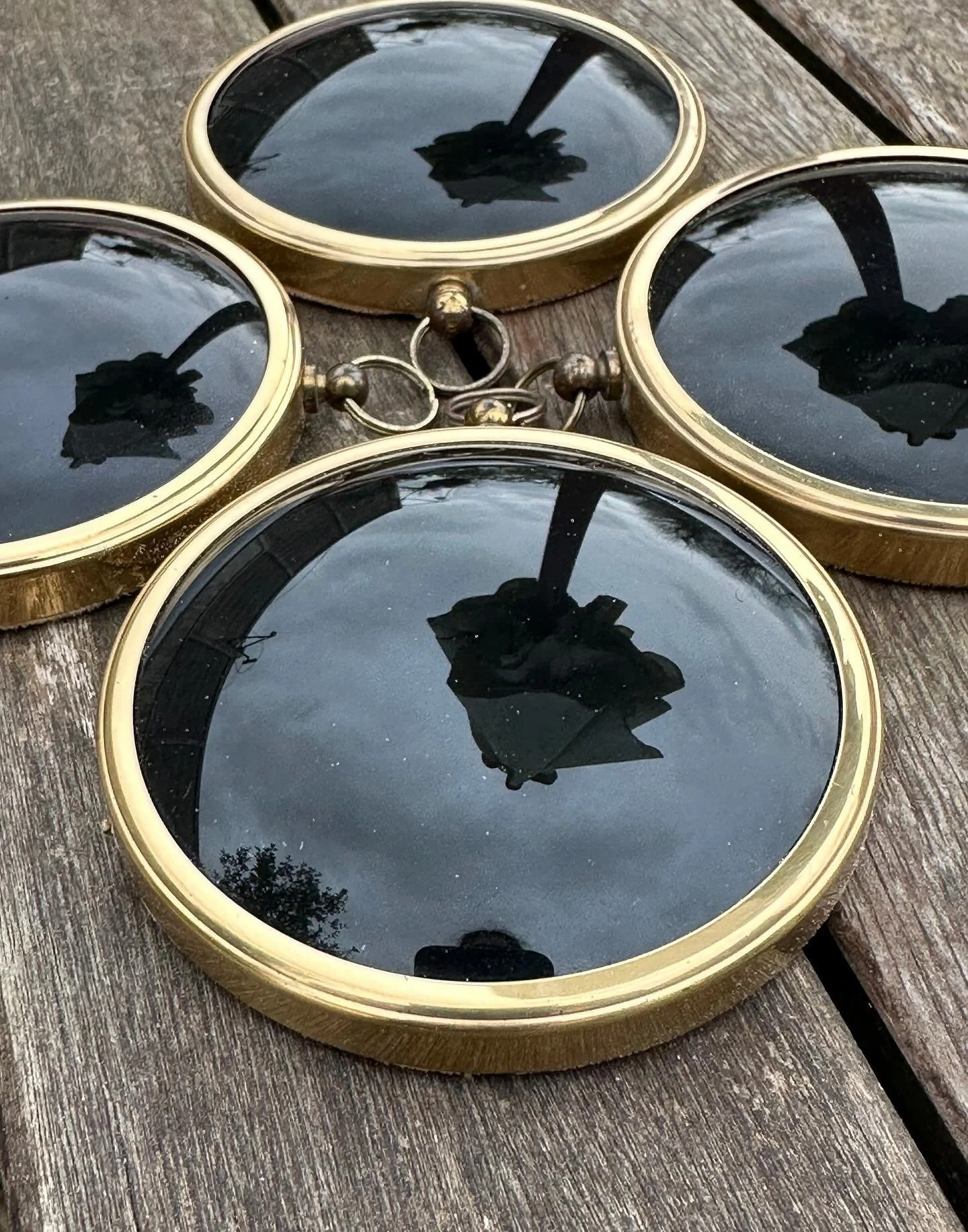 It&rsquo;s been a gorgeous sunny summer and early autumn&hellip;. Which is perfect for making scrying mirrors. I&rsquo;ve just finished a few more - these ones are made with vintage brass frames and curved glass that once housed kitsch prints. Trust 
