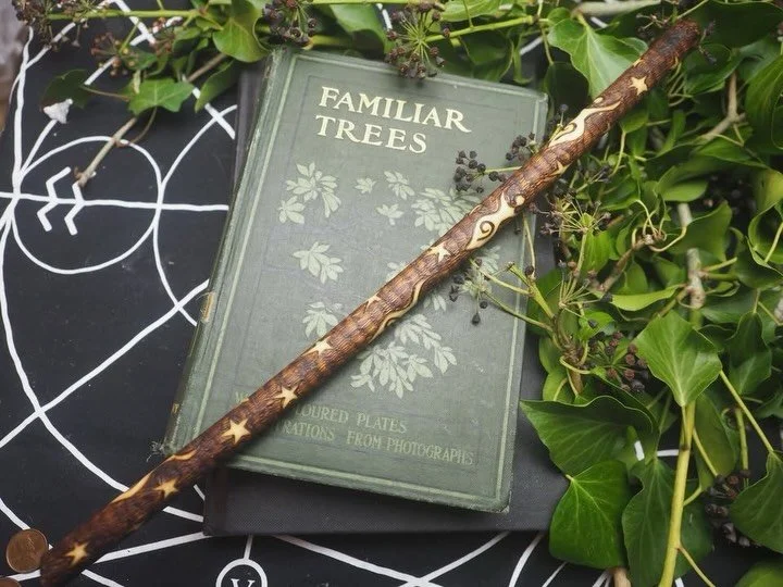 I&rsquo;ve been busy making new wands - the wood has spent several months seasoning in the workshop and now it&rsquo;s time to begin the process of shaping, sanding and the decorating them. Both these two are elder wood, from Somerset, and are lookin