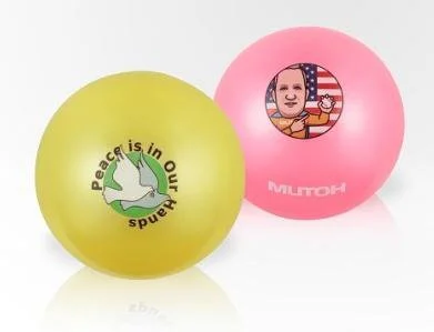 Mutoh-661UF-UV-printed-stressballs.jpg