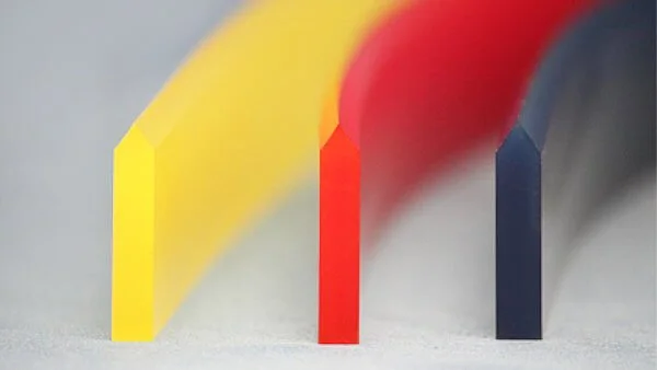 Bevelled edge squeegee profile