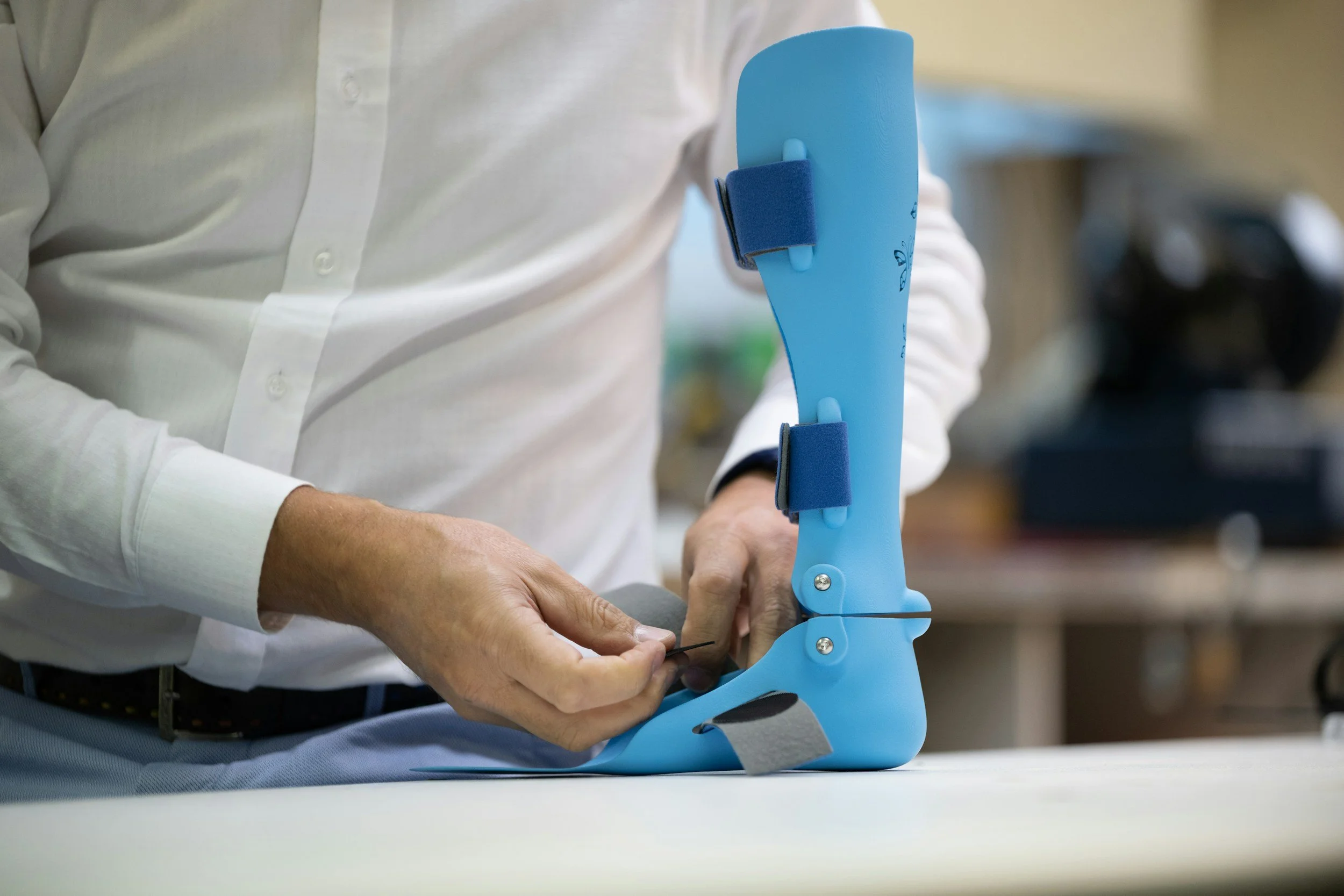 Choosing the Right Partner: What to Look for in an Orthopedic Bracing Supplier and Consultant