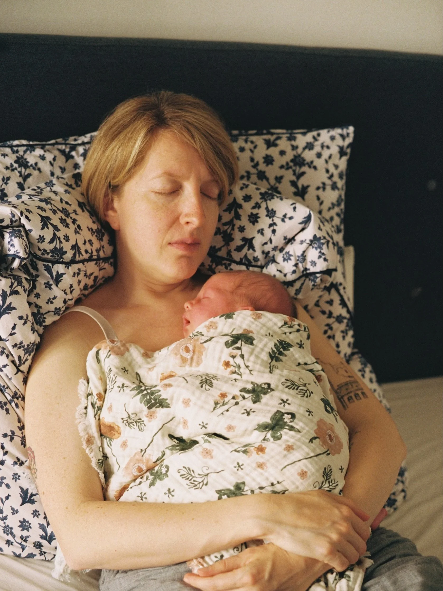 You are turning one today.
⠀
My mind goes back to a year ago, to all the time I spent in this big bed with you next to me. It took me three kids to have a truly wonderful postpartum experience. To be able to let go and just be there with you. I soake