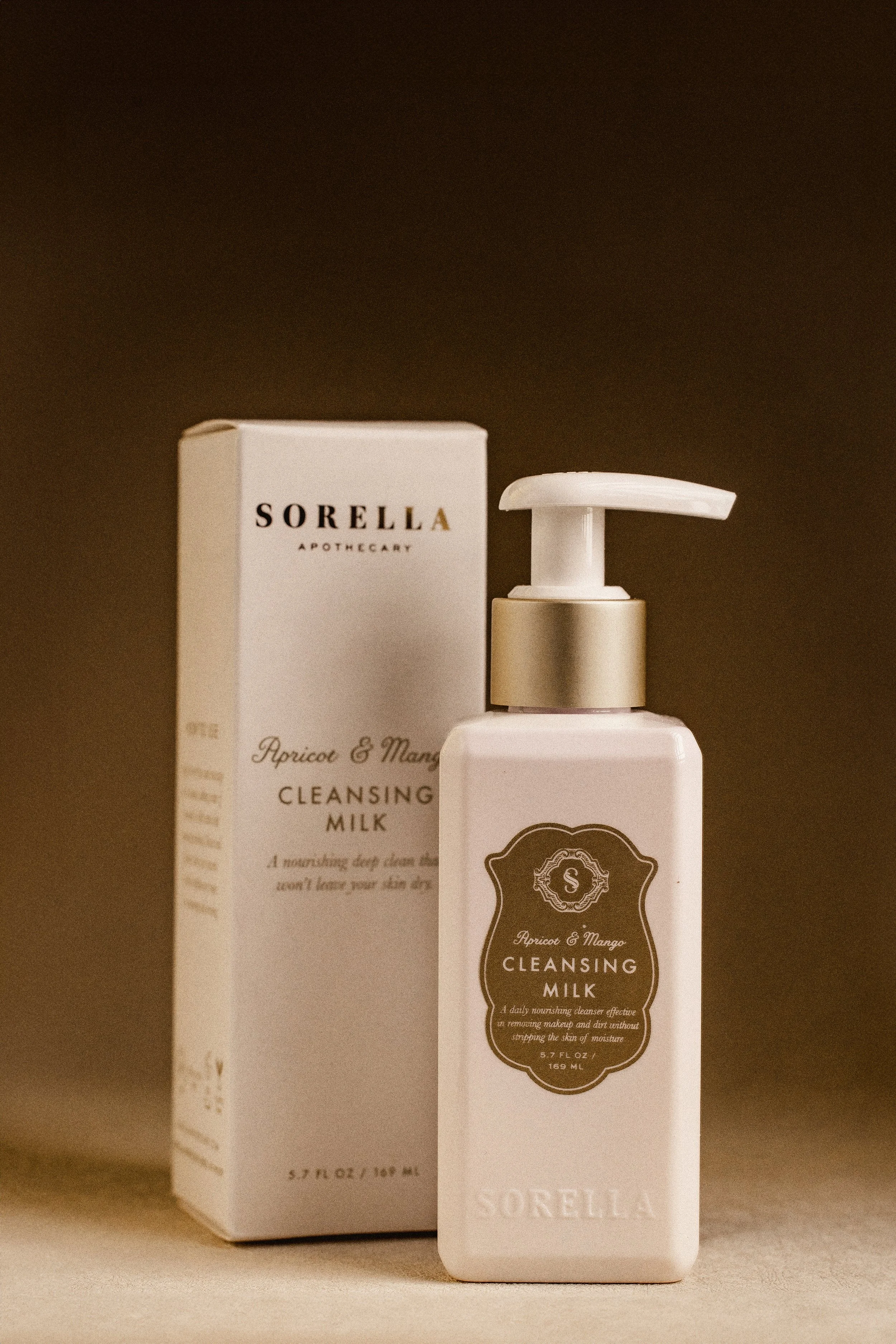 The Skin Edit OC-SorellaApothecary-skincare-parties-apricot-mango-cleansing-milk-1.jpg