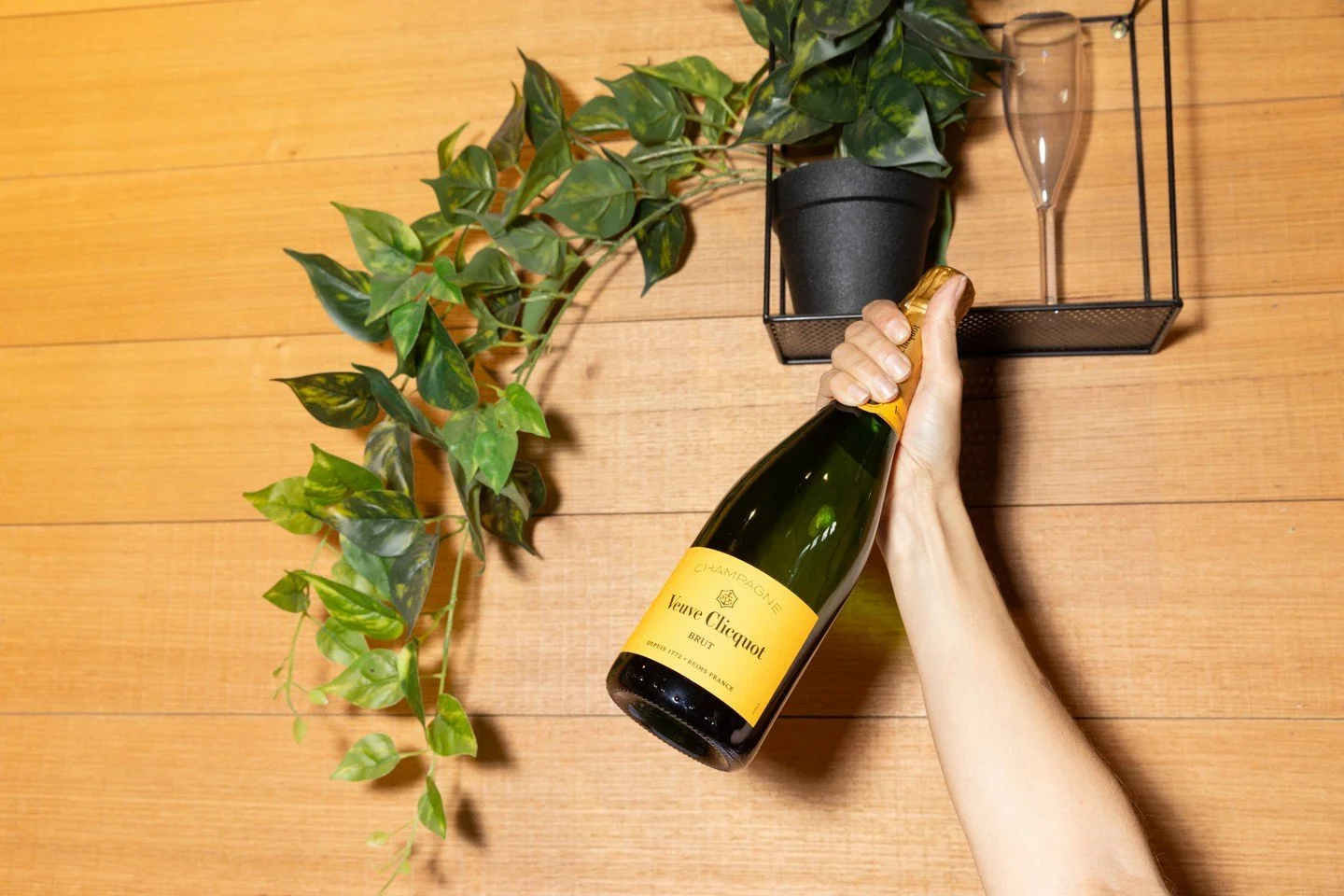 End-of-week feels? 🍷✨

Swing by BWS Valley Metro on your way home and pick up everything you need to kickstart the weekend.

Because nothing says &ldquo;clocked off&rdquo; like that first Friday pour 😉