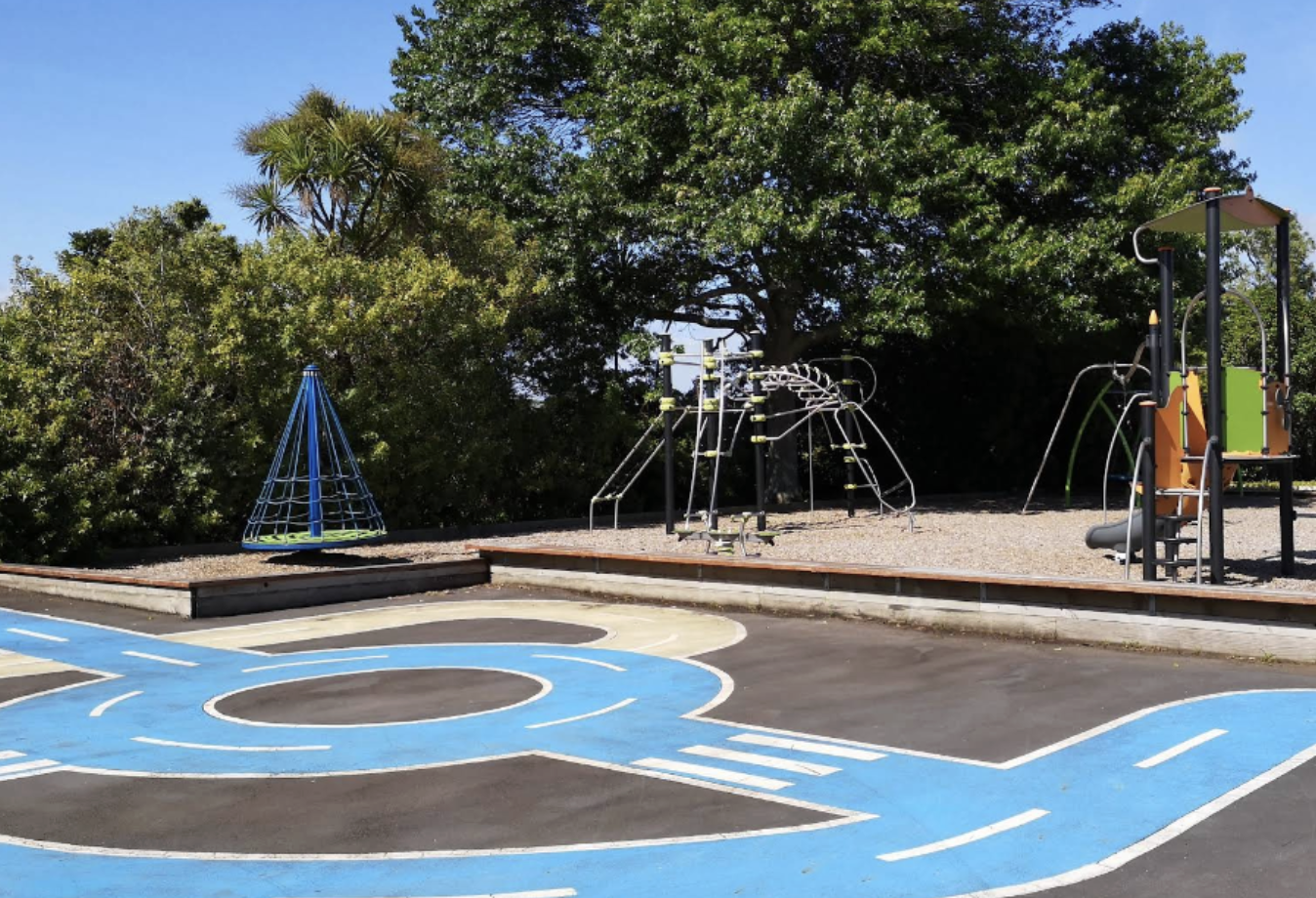 Best bike tracks in Auckland for every age and stage