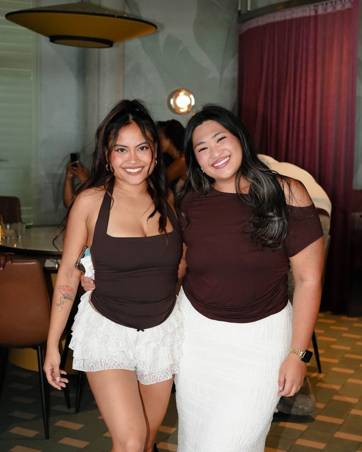 Jinja weekends are made for cheeky cocktails, yummy girl dinners and matching fits with your bestie 📸🥢🍸