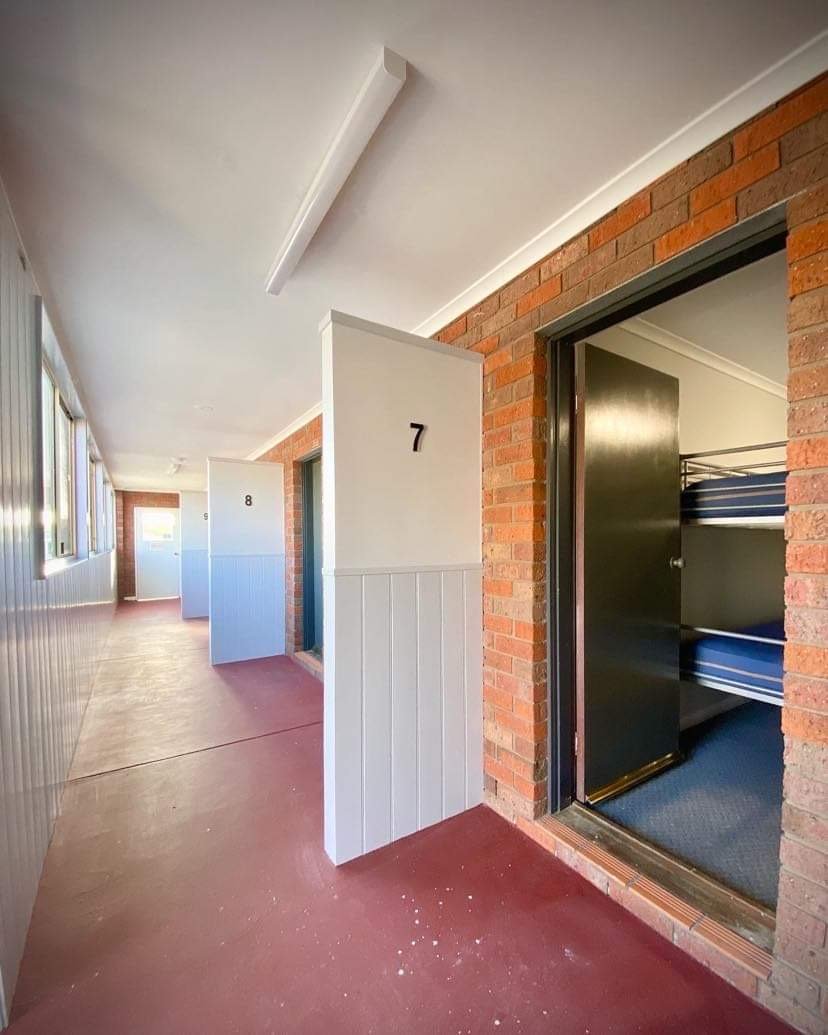 Ensuite Entrance.JPG